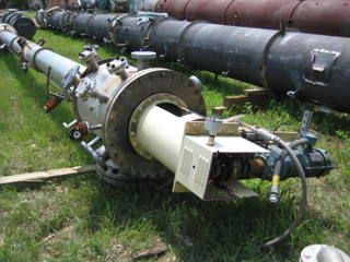 Hastelloy - C22 Contactor Column