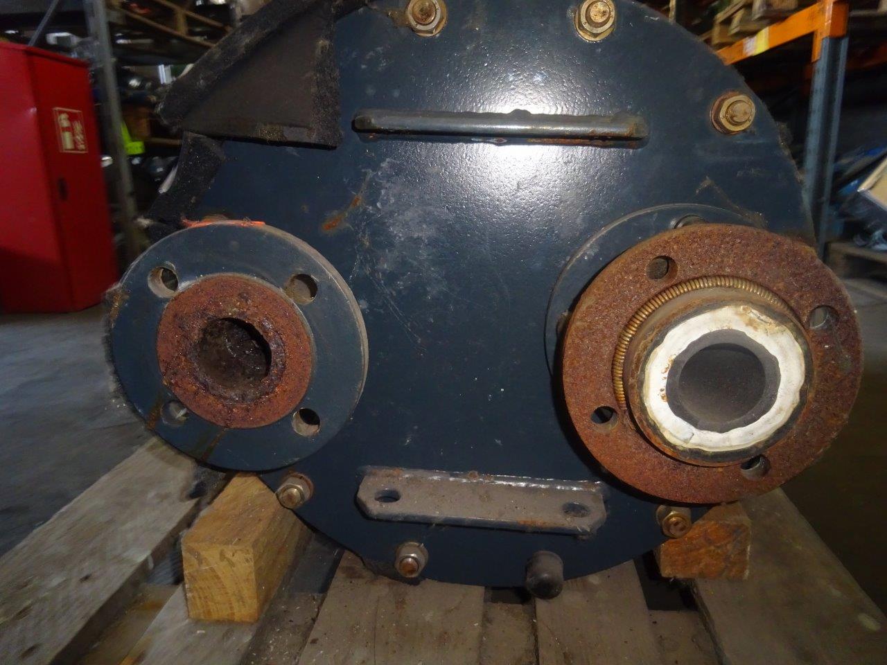  Shell and Tube Heat Exchanger 2.5 m² (26.9 ft²) Graphite For Sale - IPP# 208282