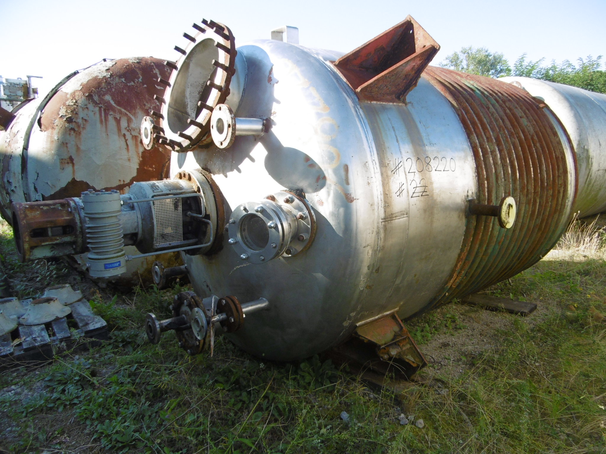  Batch-Type Agitated Reactor 7,000 L (1,850 gallons) Stainless Steel Austenitic For Sale - IPP# 208220