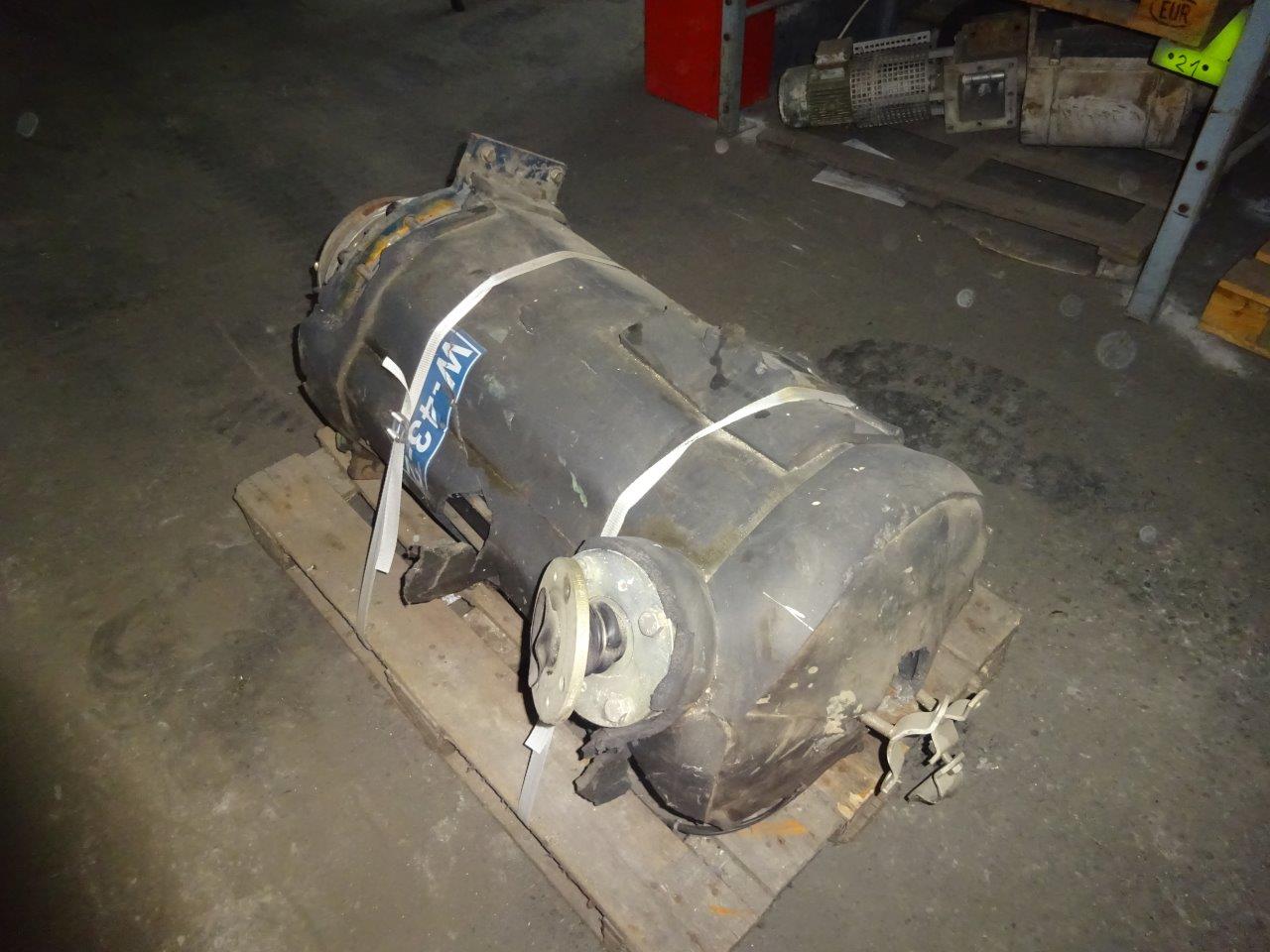  Shell and Tube Heat Exchanger 3 m² (32.3 ft²) Graphite For Sale - IPP# 208225