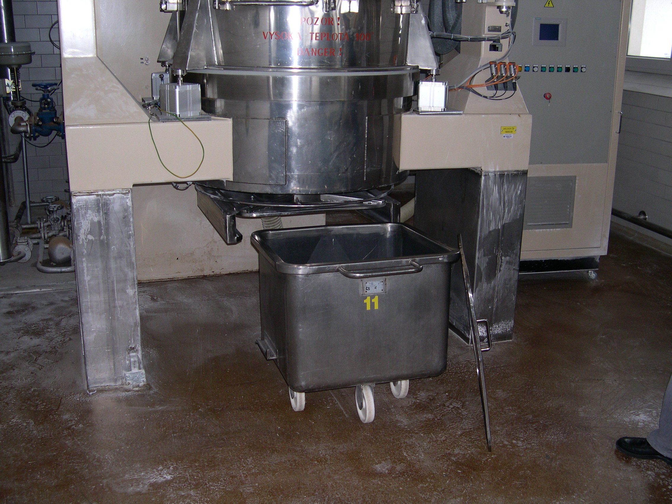  Stainless Steel 304  Dryer-Fluid Bed 600 L (158.5 gallons) For Sale - IPP# 208847