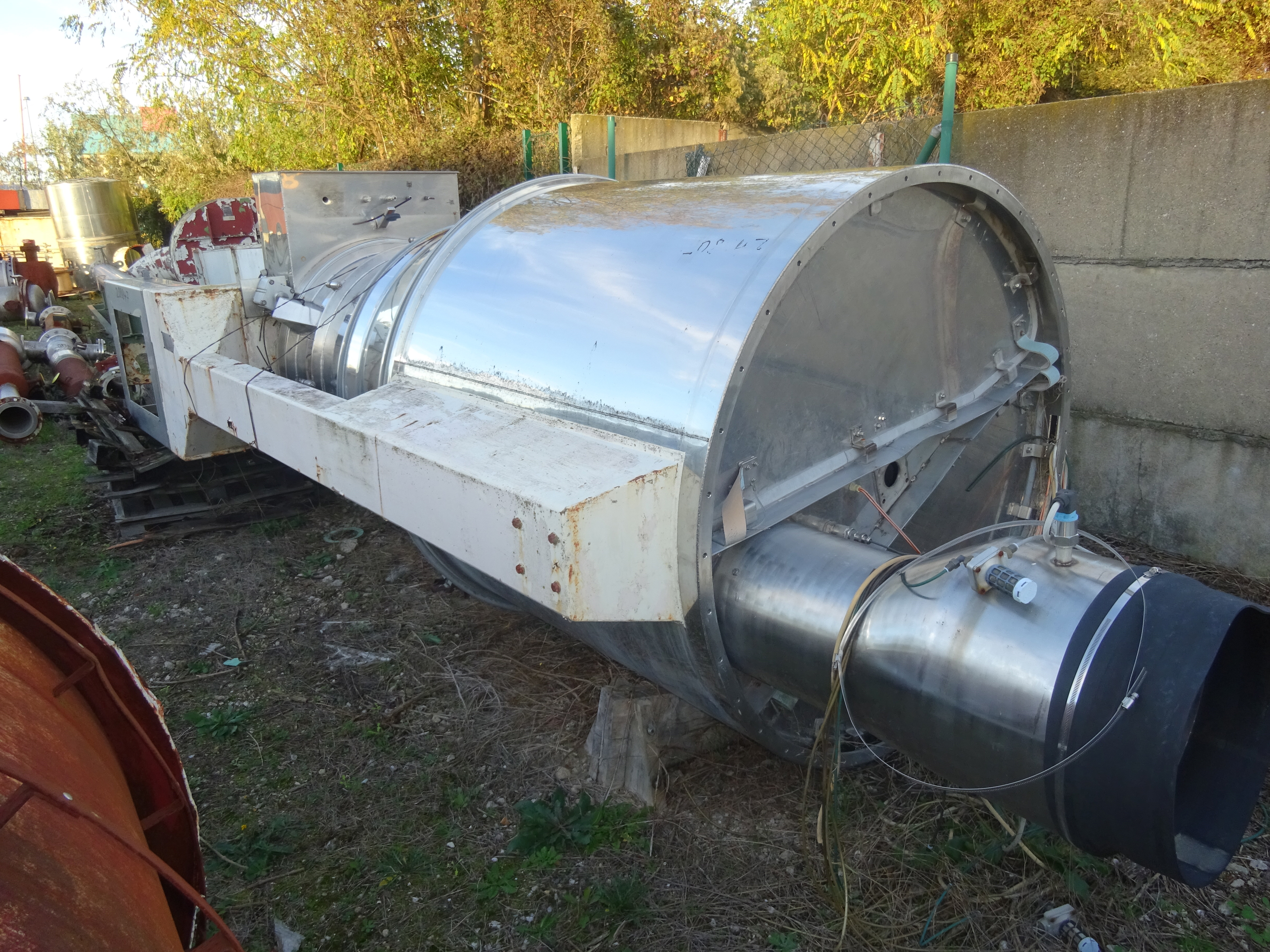  Stainless Steel 304  Dryer-Fluid Bed 600 L (158.5 gallons) For Sale - IPP# 208847