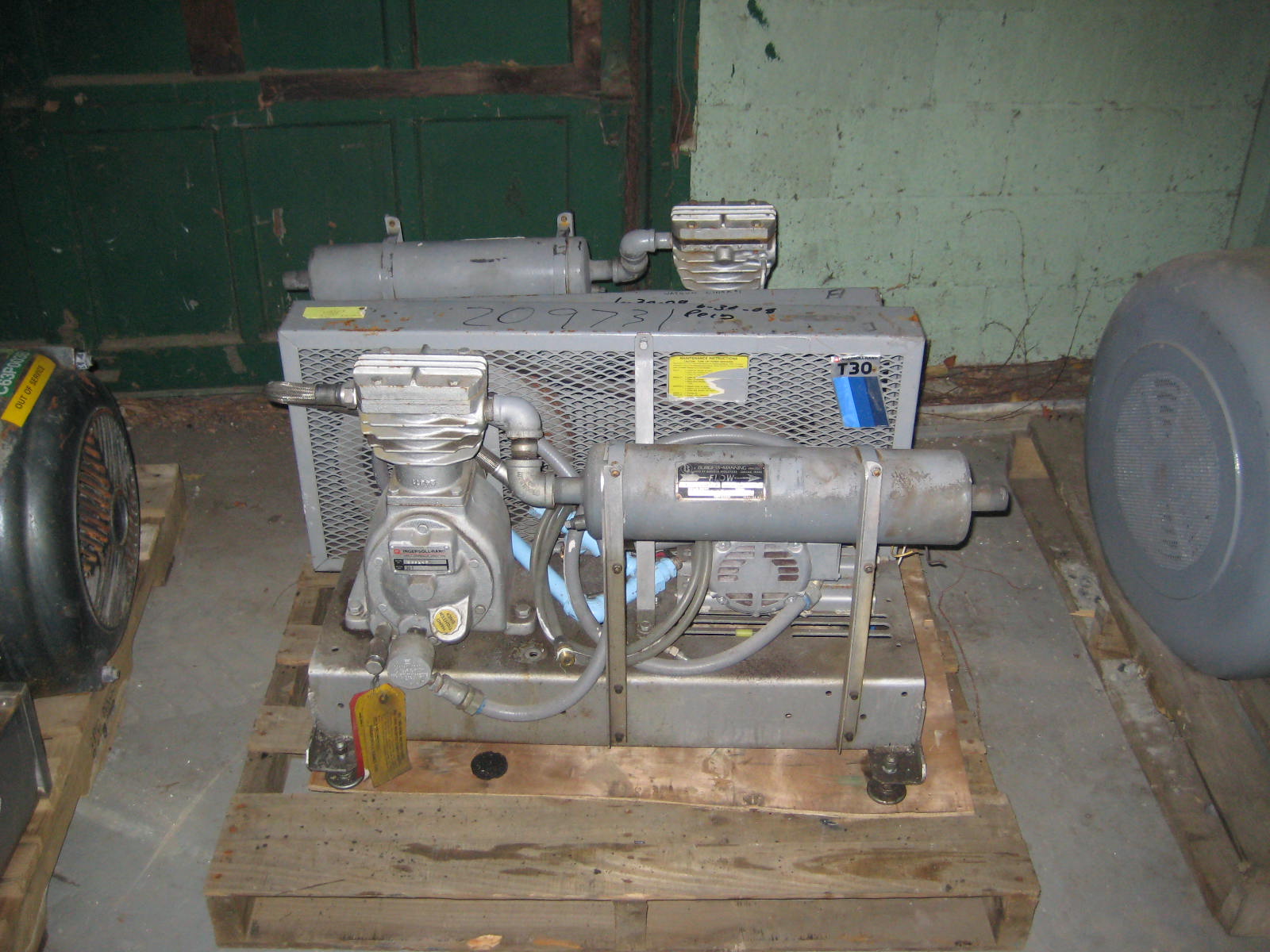 Carbon Steel Ingersoll Rand V-25AX7 Reciprocating Compressor - IPP# 209731