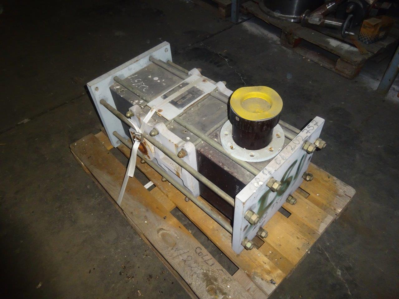 Unused Block Heat Exchanger 1.22 m² (13.1 ft²) Graphite For Sale - IPP# 202757