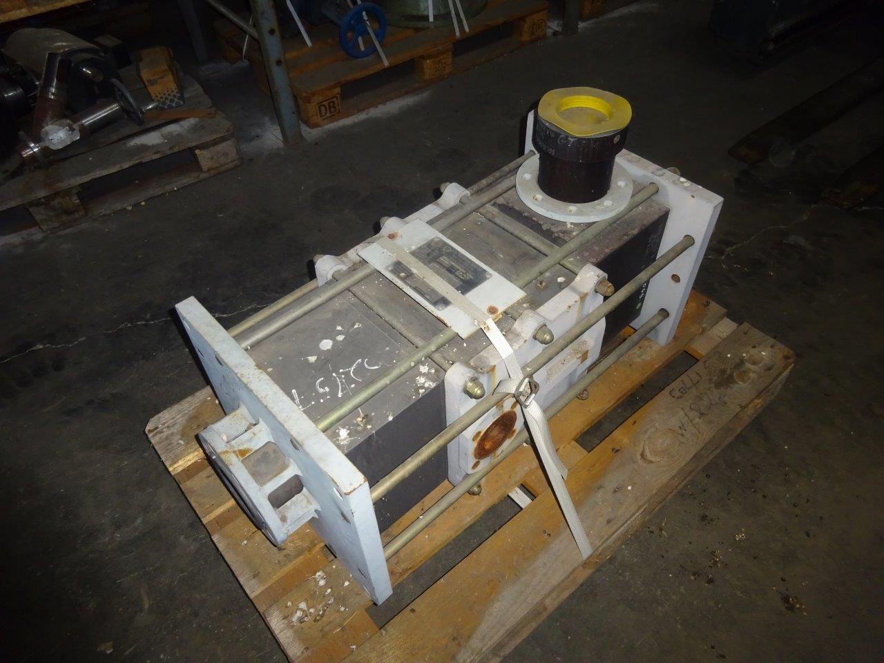 Unused Block Heat Exchanger 1.22 m² (13.1 ft²) Graphite For Sale - IPP# 202757