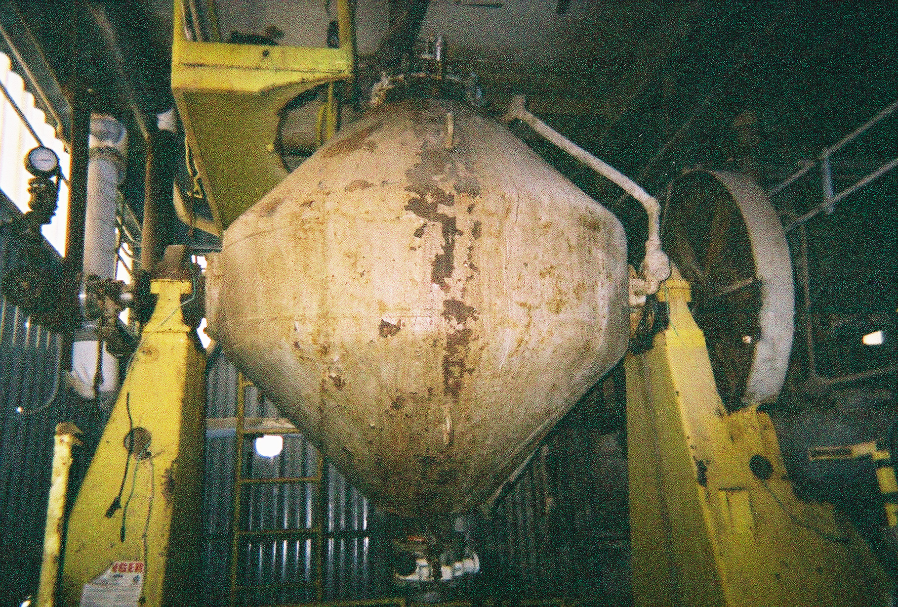   Dryer-Twin Shell & Double Cone 2.8 m3 (100 ft3) Glasslined For Sale - IPP# 203140