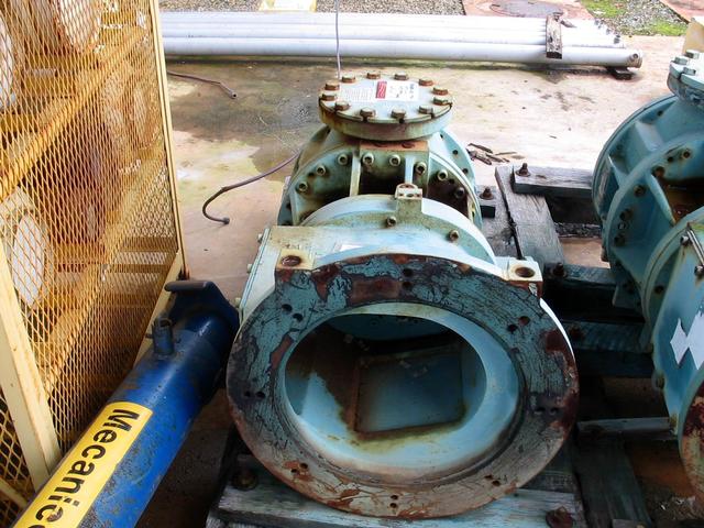  Carbon Steel Compressor Chiller 907,185 kcal/h (300 Ref. Ton) For Sale - IPP# 203636