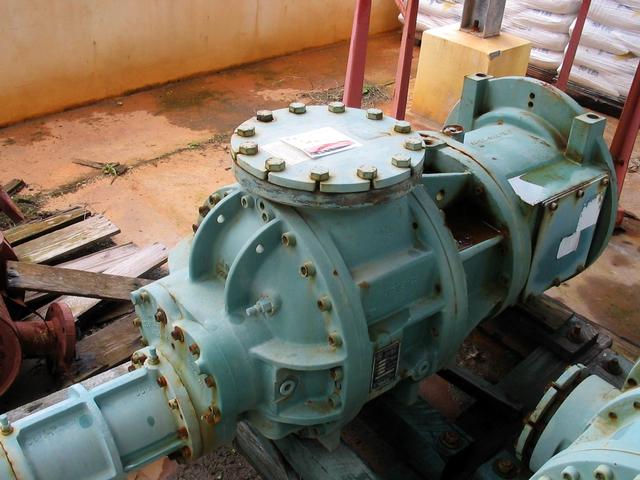  Carbon Steel Compressor Chiller 907,185 kcal/h (300 Ref. Ton) For Sale - IPP# 203636