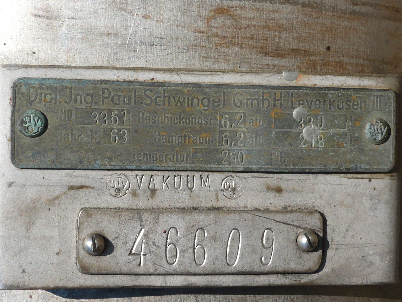  Shell and Tube Heat Exchanger 20 m² (215.3 ft²) Stainless Steel 321 For Sale - IPP# 214086