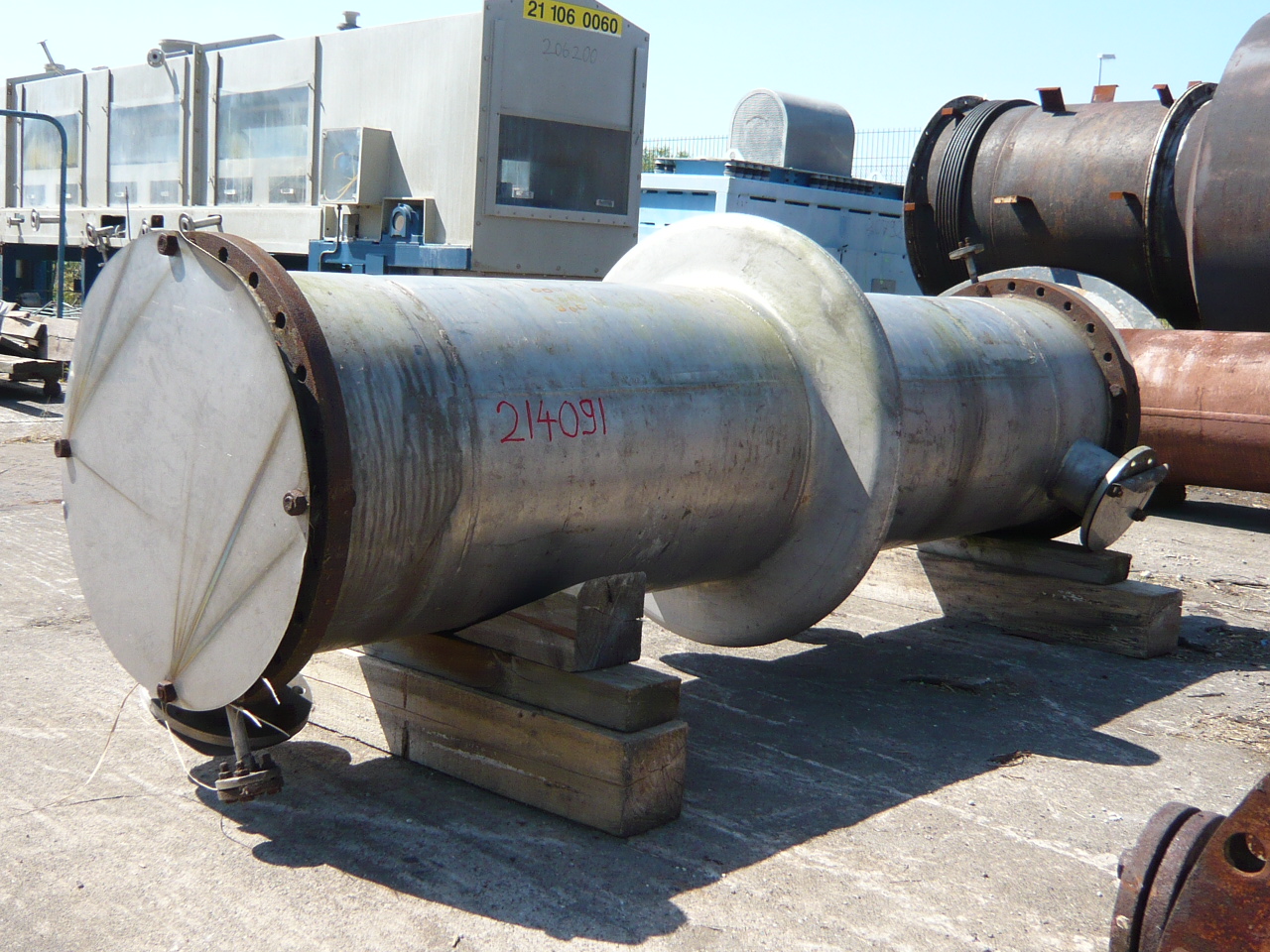  Shell and Tube Heat Exchanger 38 m² (409 ft²) Stainless Steel Austenitic For Sale - IPP# 214091