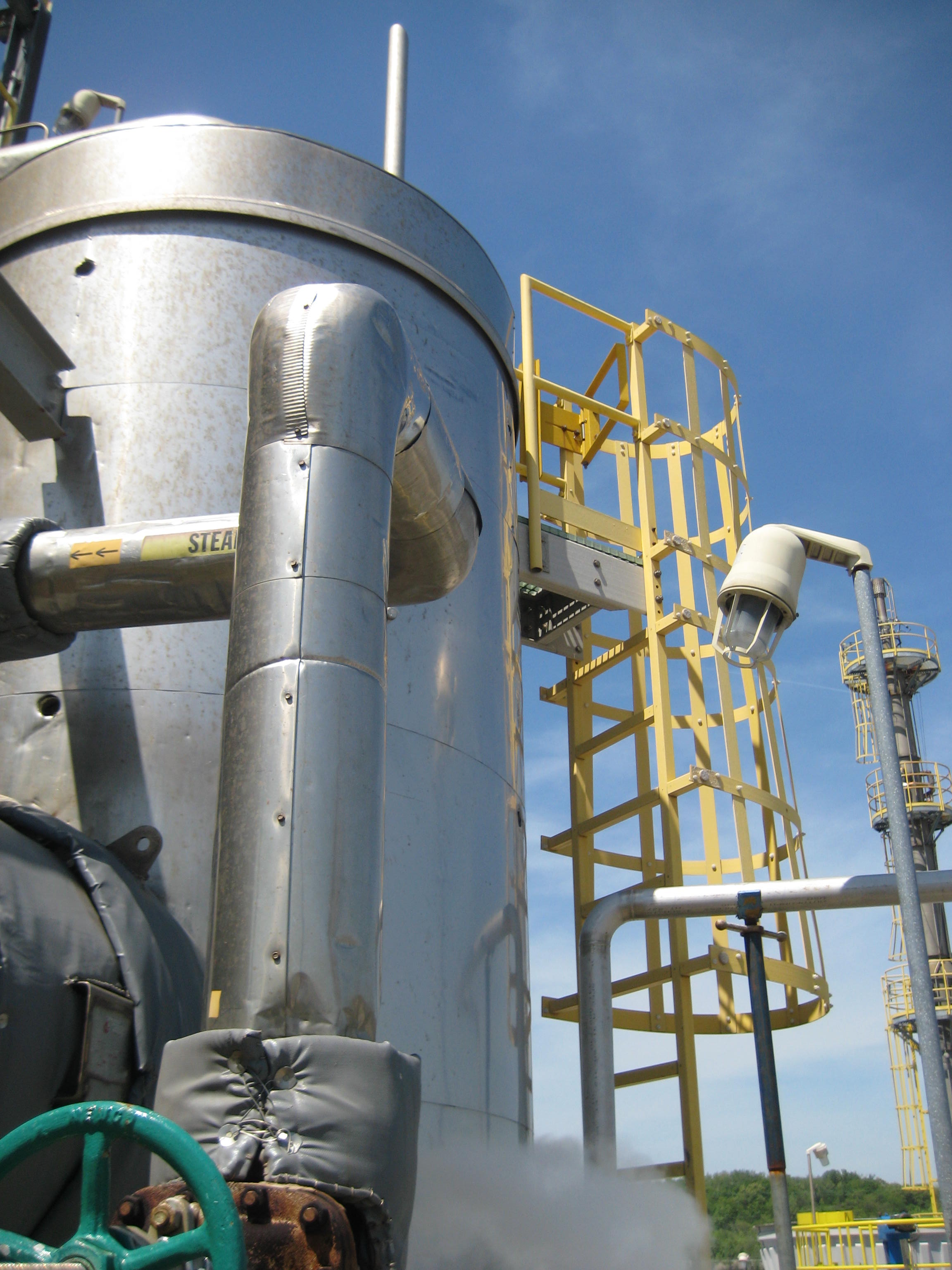 Stainless Steel 304 Rising/Falling Film Evaporator 2,268 kg/h (5,000 lb/h) For Sale - IPP# 216077
