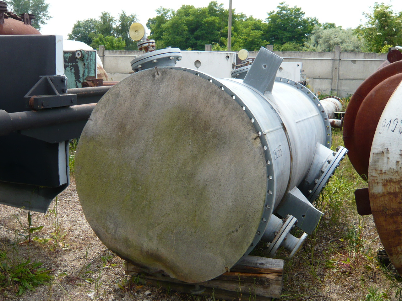  Shell and Tube Heat Exchanger 183 m² (1,950 ft²) Stainless Steel Austenitic For Sale - IPP# 219085