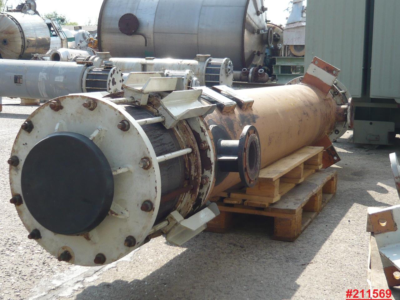  Shell and Tube Heat Exchanger 10 m² (107.6 ft²) Graphite For Sale - IPP# 211569