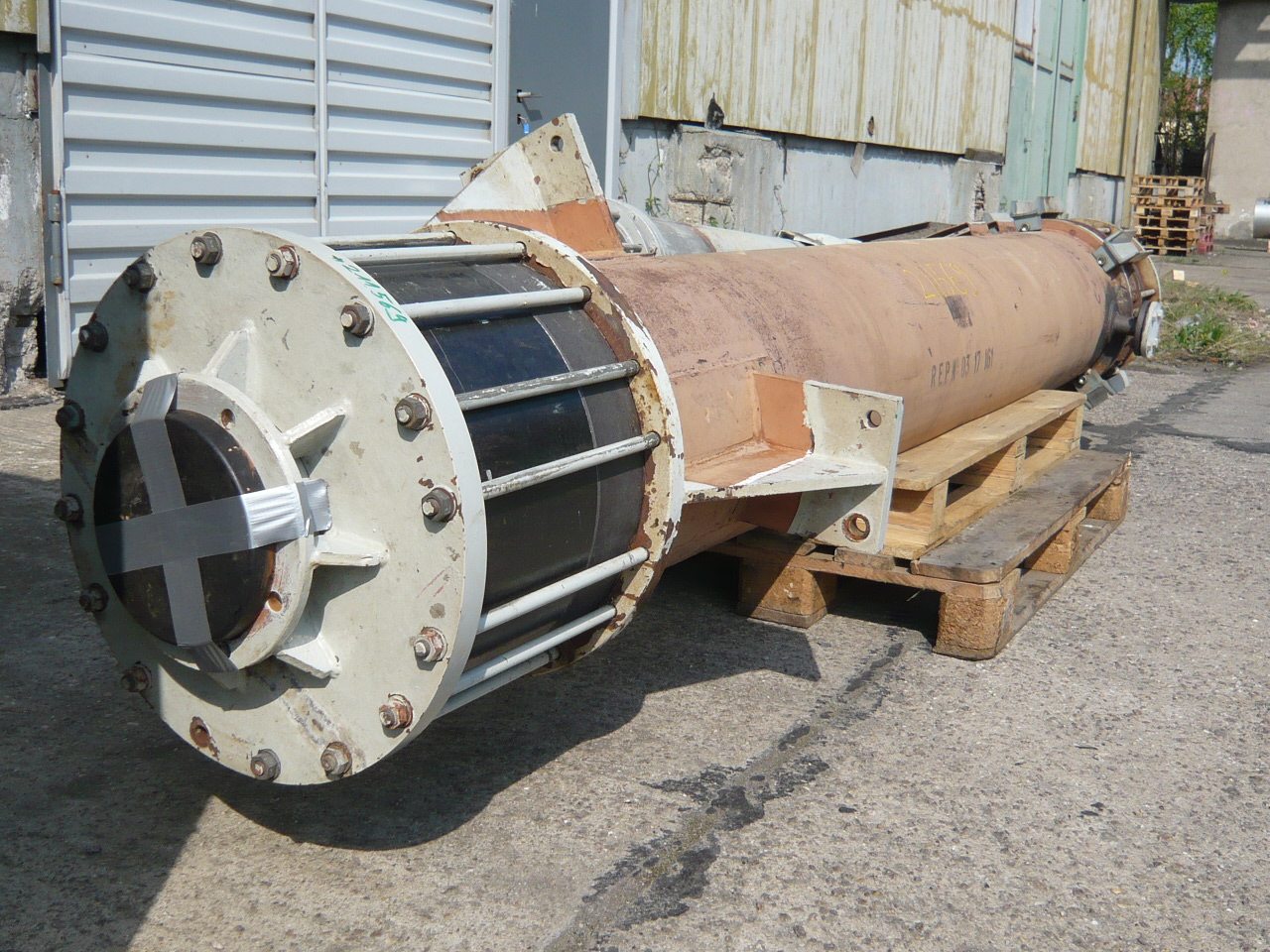  Shell and Tube Heat Exchanger 10 m² (107.6 ft²) Graphite For Sale - IPP# 211569