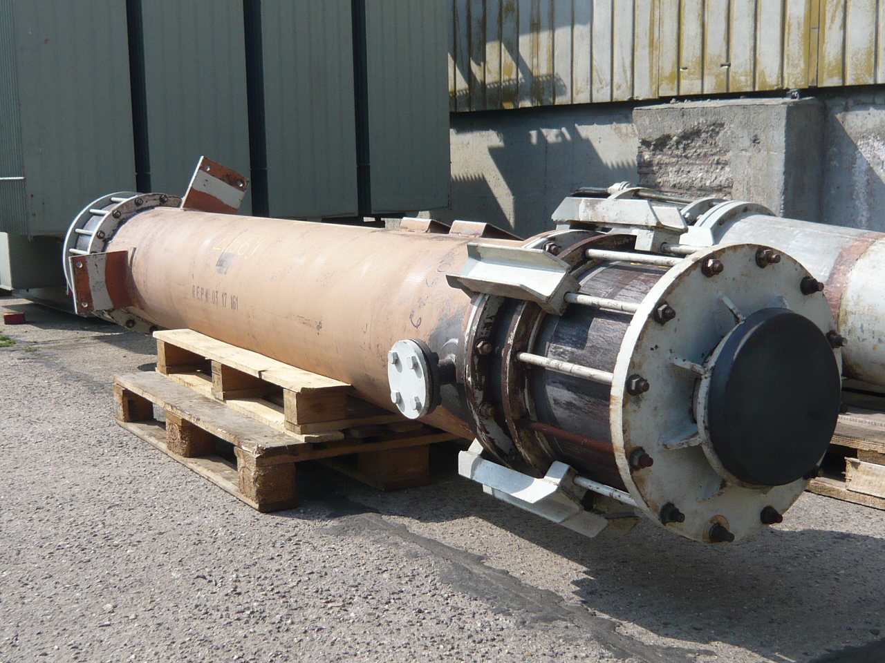  Shell and Tube Heat Exchanger 10 m² (107.6 ft²) Graphite For Sale - IPP# 211569