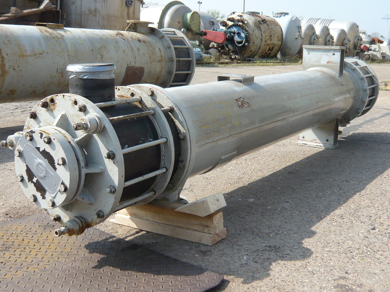  Shell and Tube Heat Exchanger 10 m² (107.6 ft²) Graphite For Sale - IPP# 211570