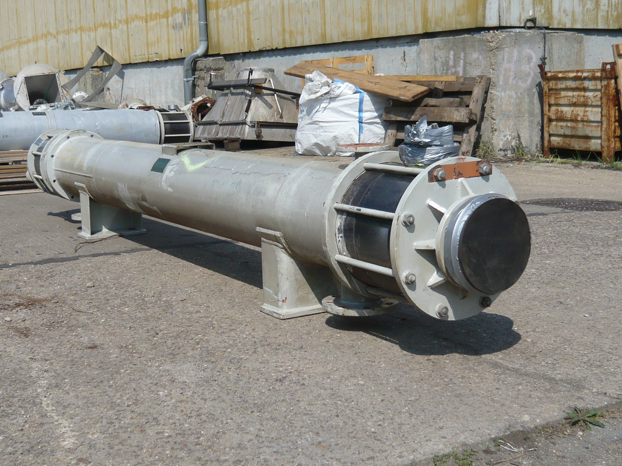  Shell and Tube Heat Exchanger 4 m² (43.1 ft²) Graphite For Sale - IPP# 211582