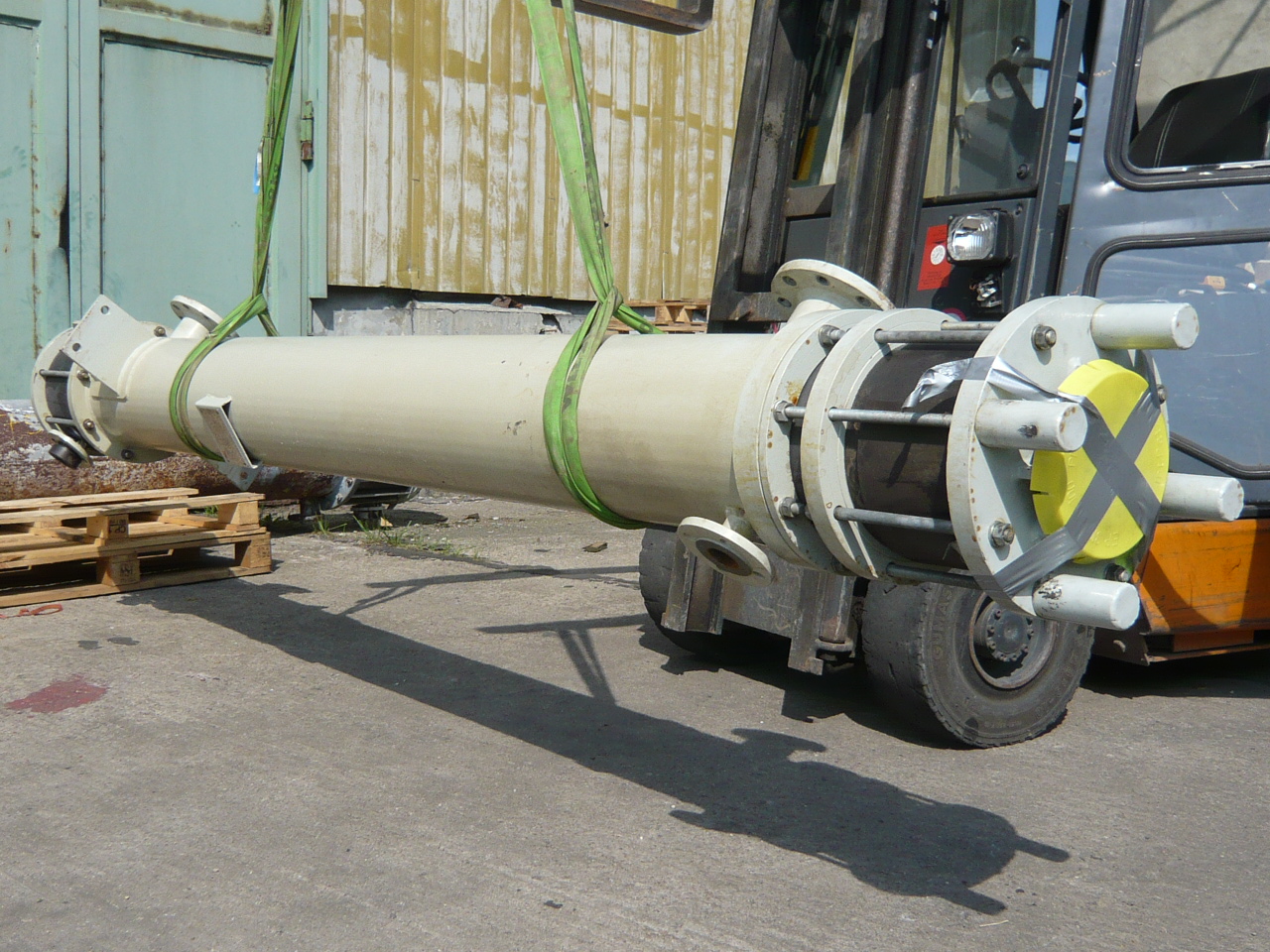  Shell and Tube Heat Exchanger 4 m² (43.1 ft²) Graphite For Sale - IPP# 211590