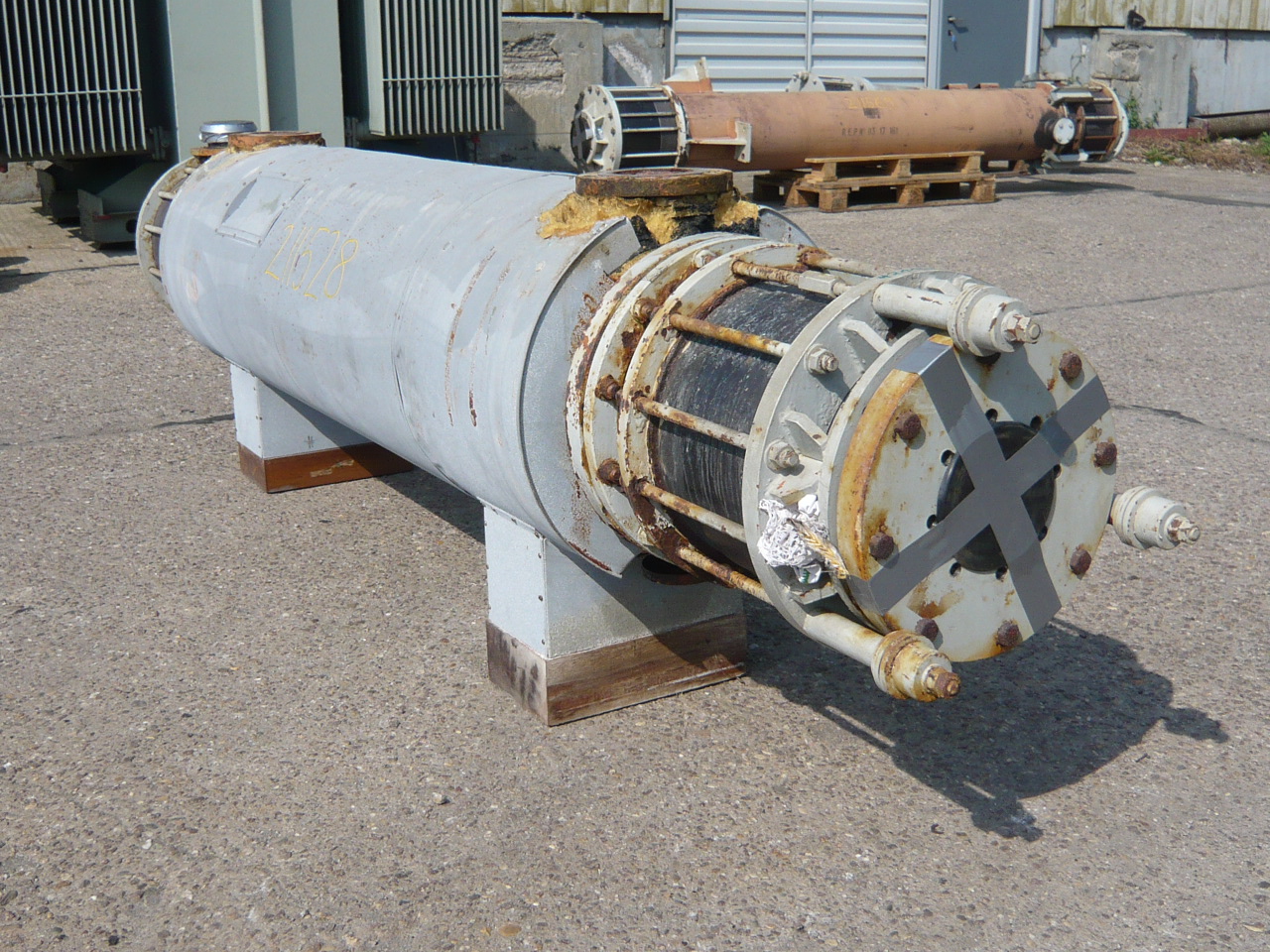  Shell and Tube Heat Exchanger 7 m² (75.3 ft²) Graphite For Sale - IPP# 211528