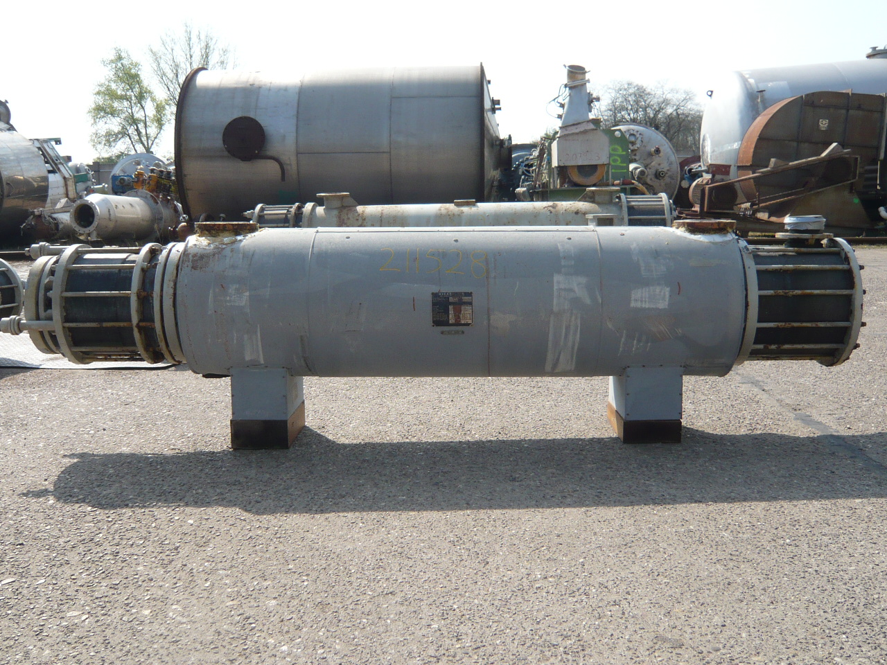  Shell and Tube Heat Exchanger 7 m² (75.3 ft²) Graphite For Sale - IPP# 211528