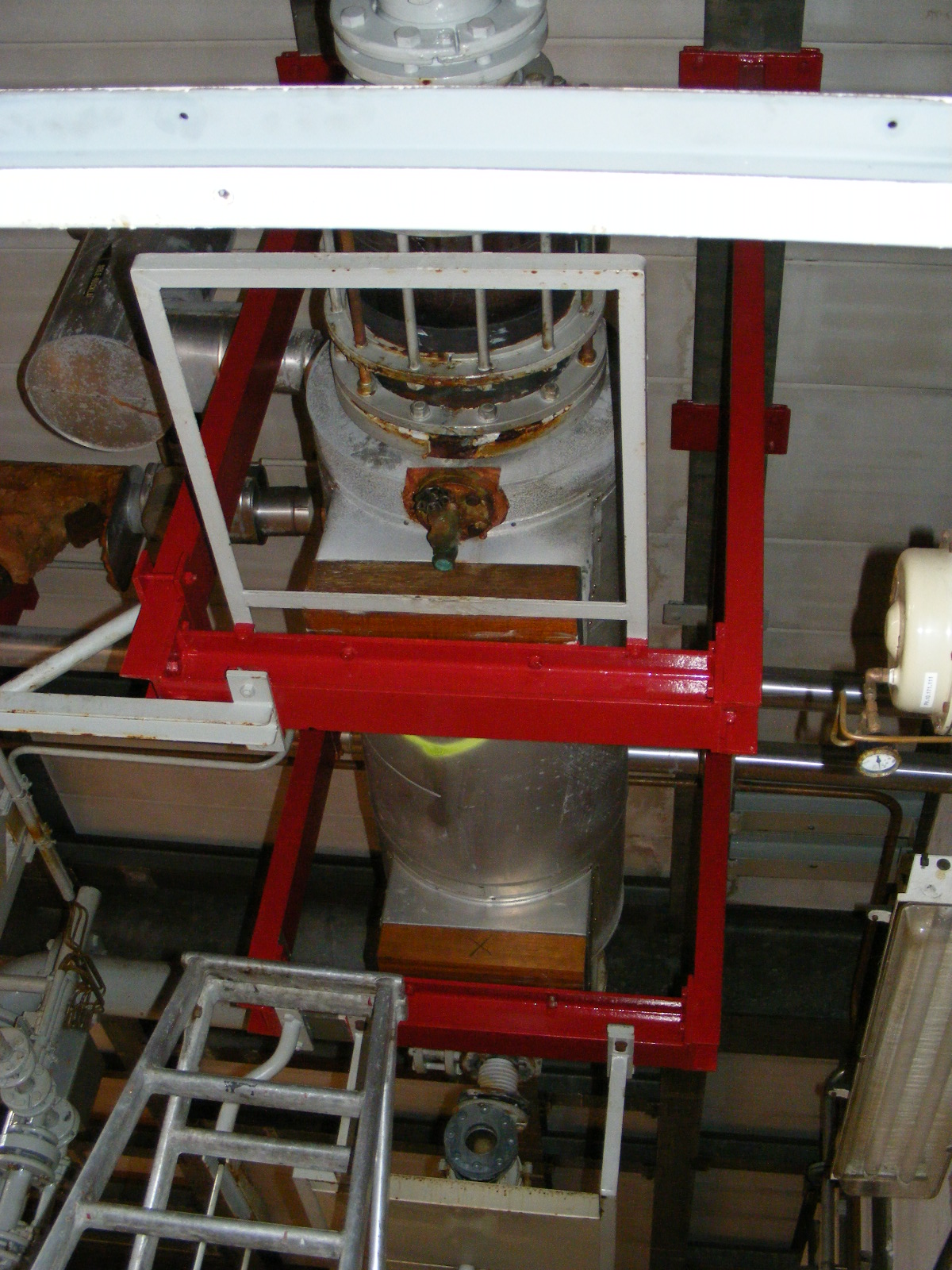  Shell and Tube Heat Exchanger 4.2 m² (45.2 ft²) Graphite For Sale - IPP# 211530