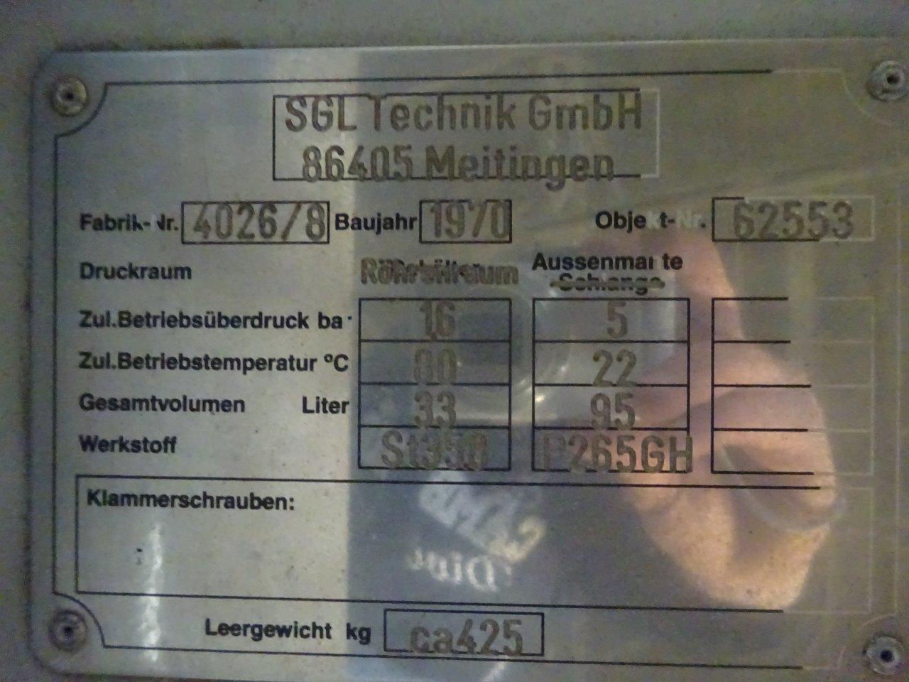  Shell and Tube Heat Exchanger 10 m² (107.6 ft²) Graphite For Sale - IPP# 211700