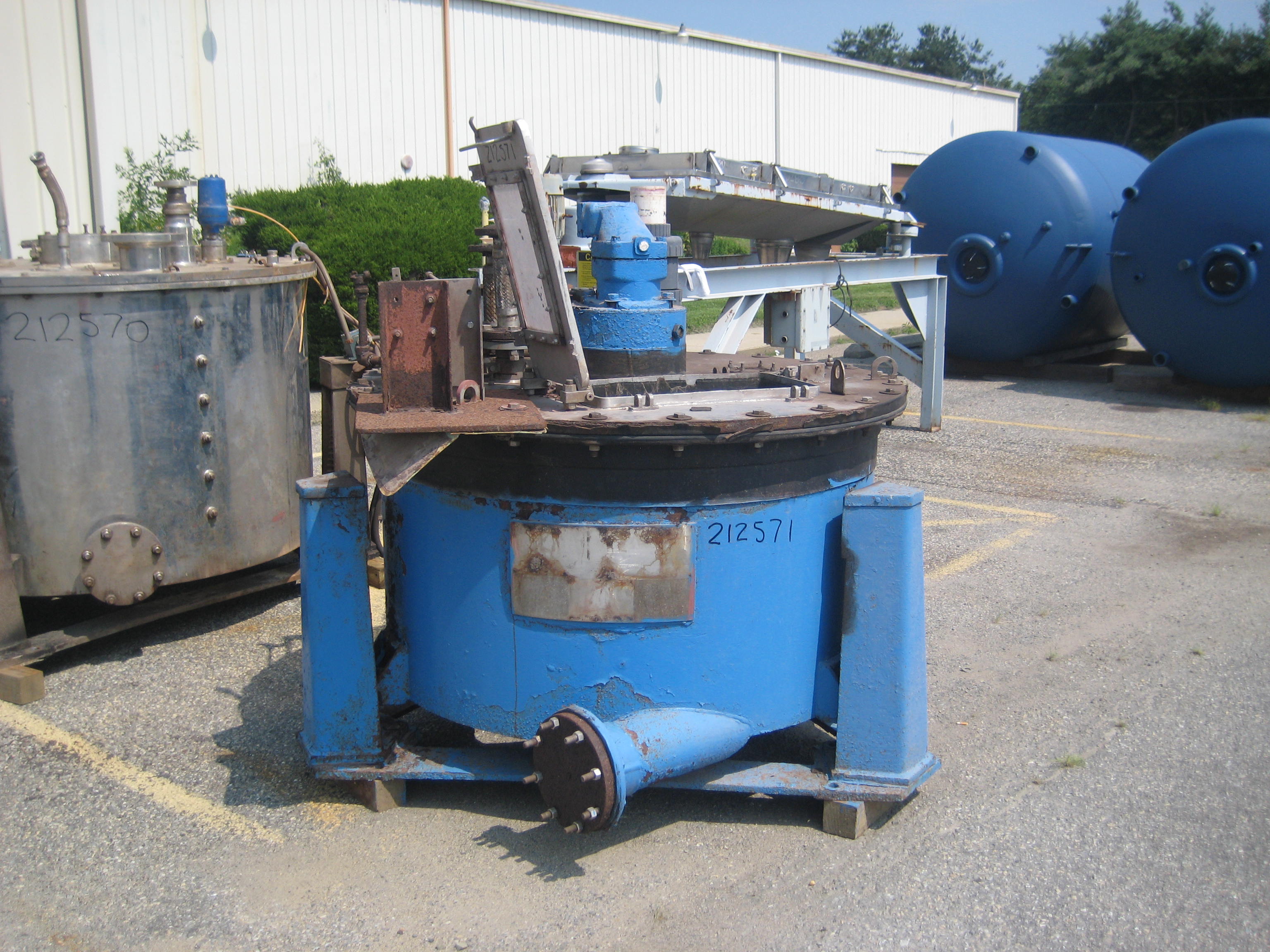  Auto Discharge-Bottom Centrifuge-Basket 1,200 mm (48 in) Carbon Steel For Sale - IPP# 212571