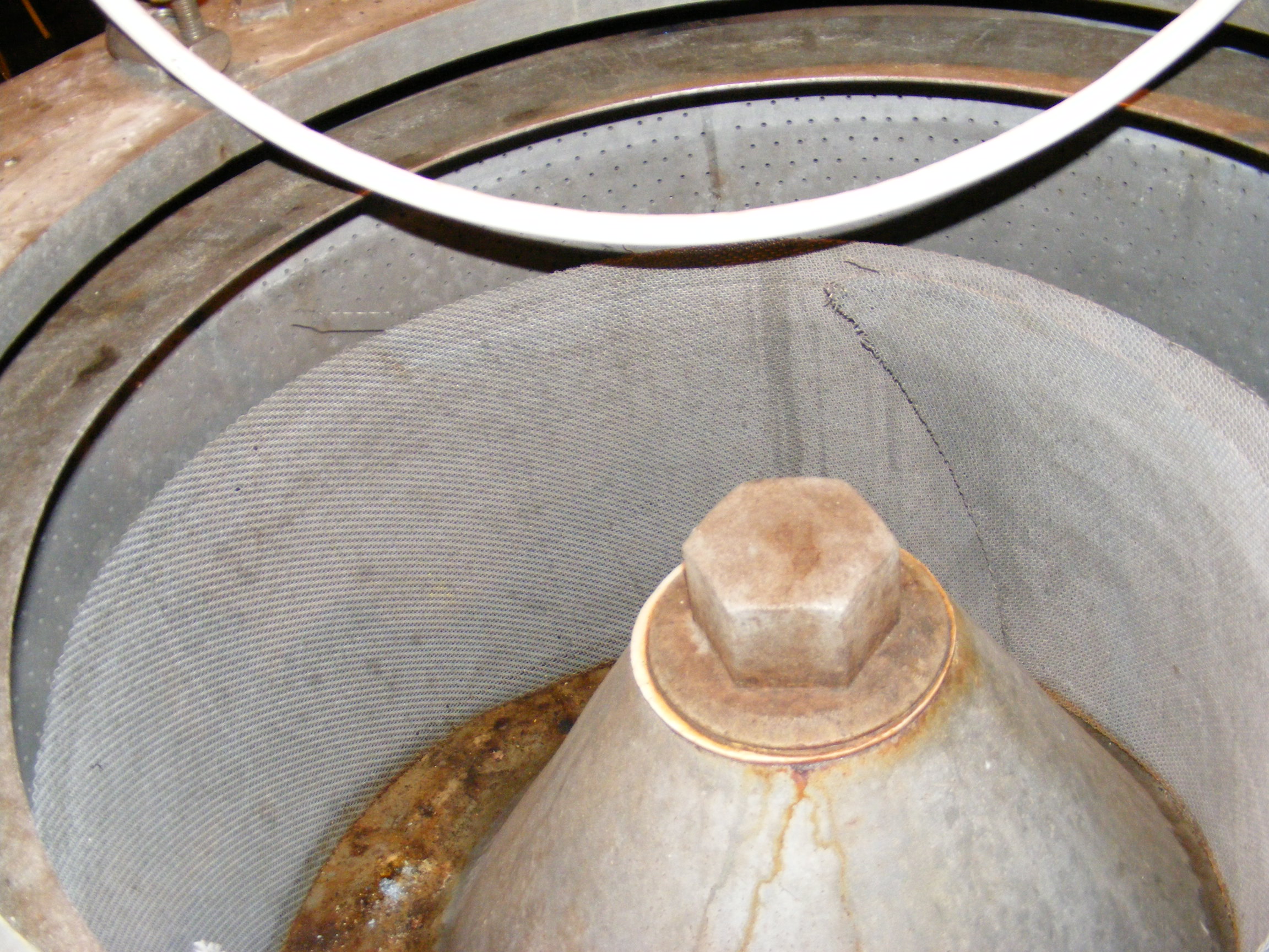  Stainless Steel 316 Manual Discharge-Top Centrifuge-Basket 812.8 mm (32 in) For Sale - IPP# 213228