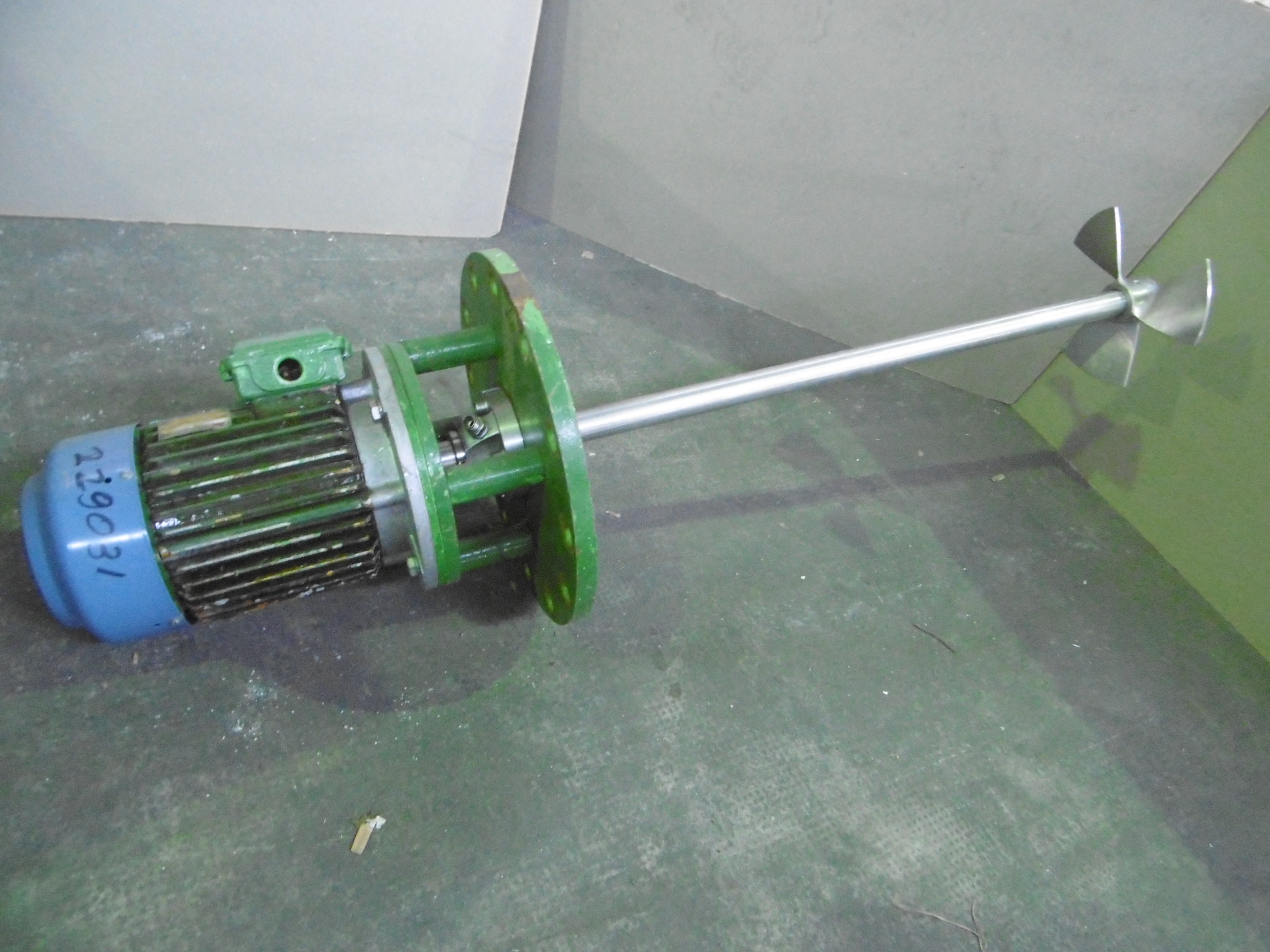  Drive Agitator 1.1 kW (1.48 HP) Stainless Steel Austenitic For Sale - IPP# 229031