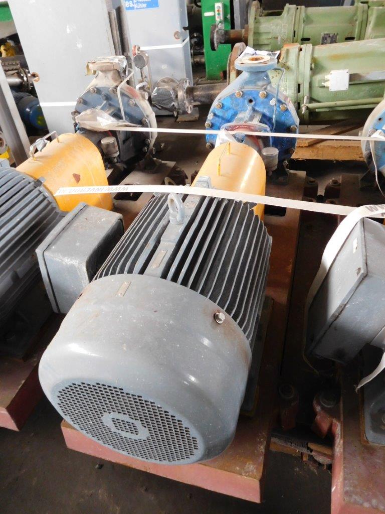  Centrifugal Pump 35 m3/h (154.1 GPM) Carbon Steel For Sale - IPP# 220530