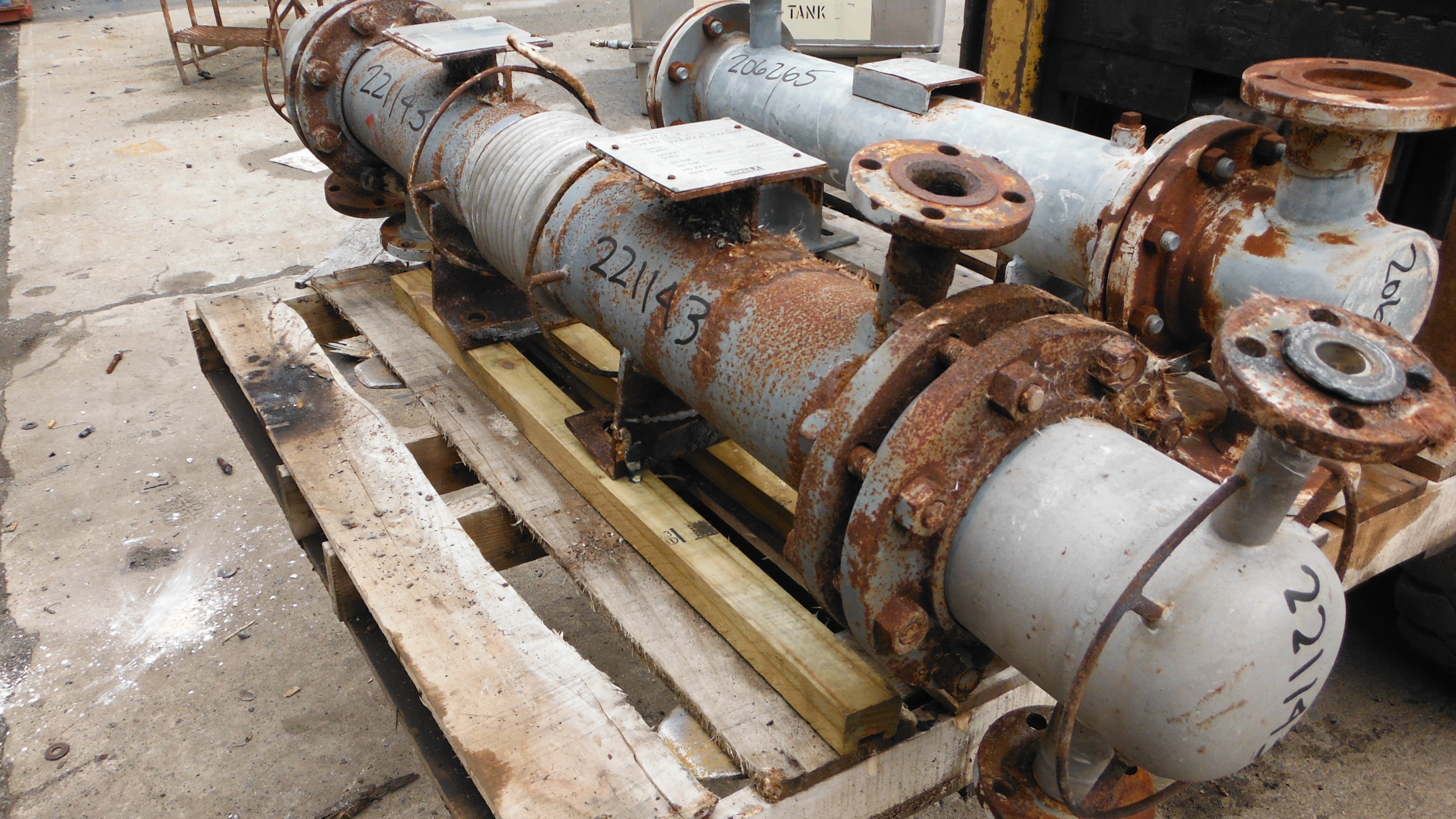  Shell and Tube Heat Exchanger 0.37 m² (4 ft²) Stainless Steel 316 For Sale - IPP# 221143