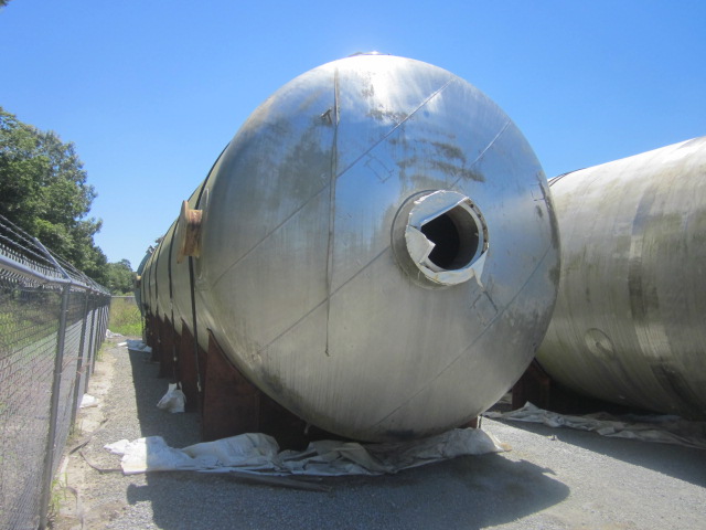 Unused Stainless Steel 304 Tray Column 3,988 mm (157 in) For Sale - IPP# 235303