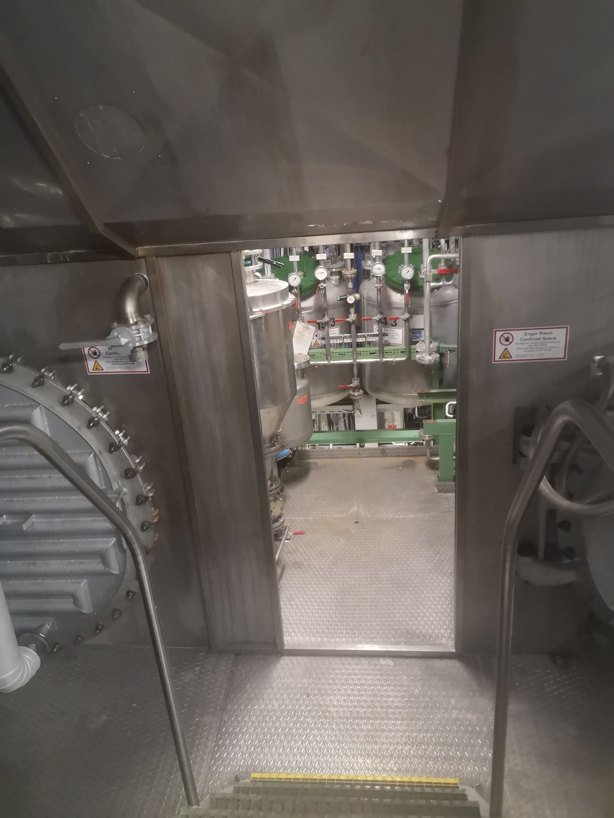  Stainless Steel Austenitic  Dryer-Rotary Vacuum 2.2 m3 (78.4 ft3) For Sale - IPP# 236005