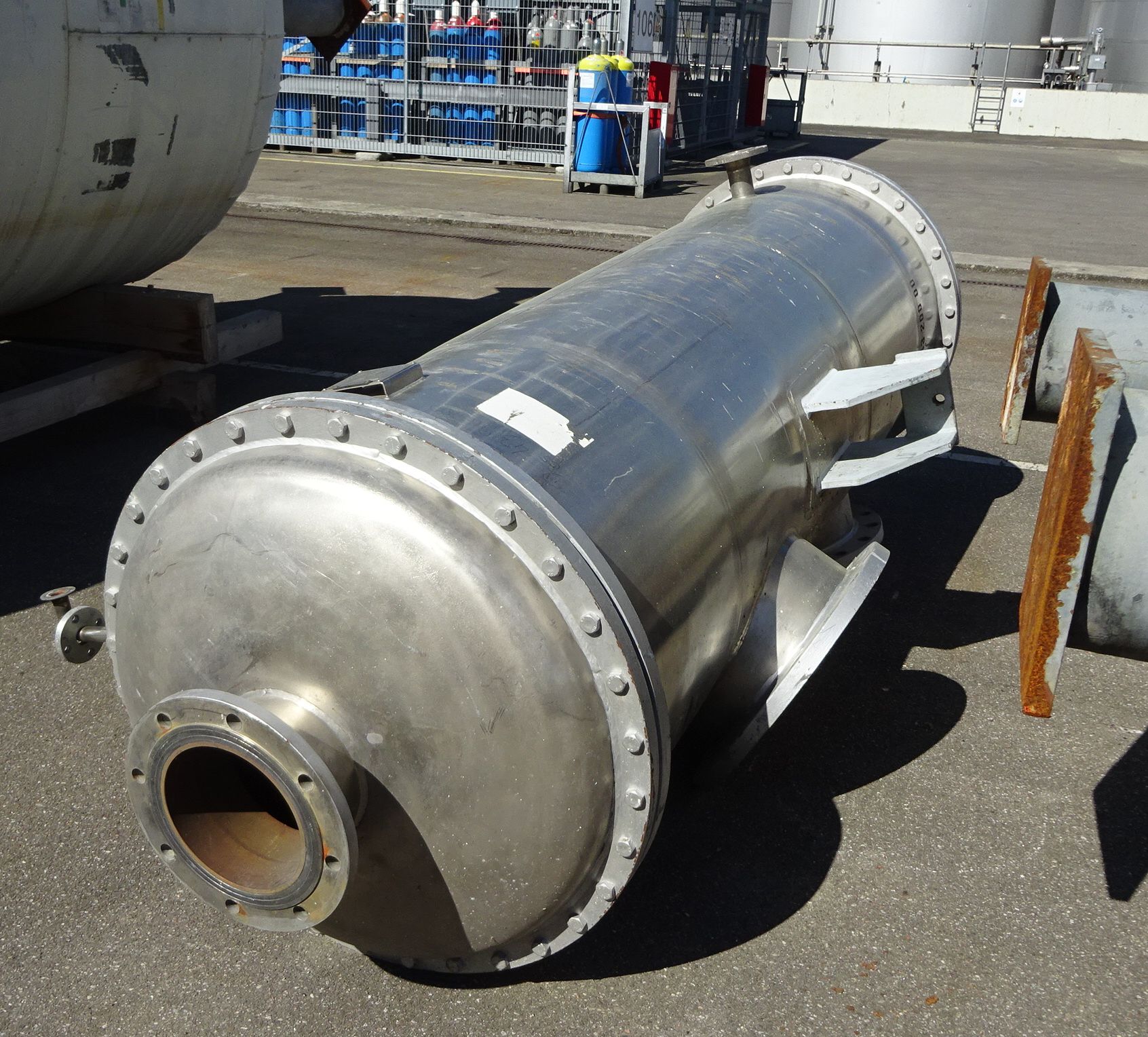  Shell and Tube Heat Exchanger 25 m² (269.1 ft²) Stainless Steel 316 For Sale - IPP# 230181