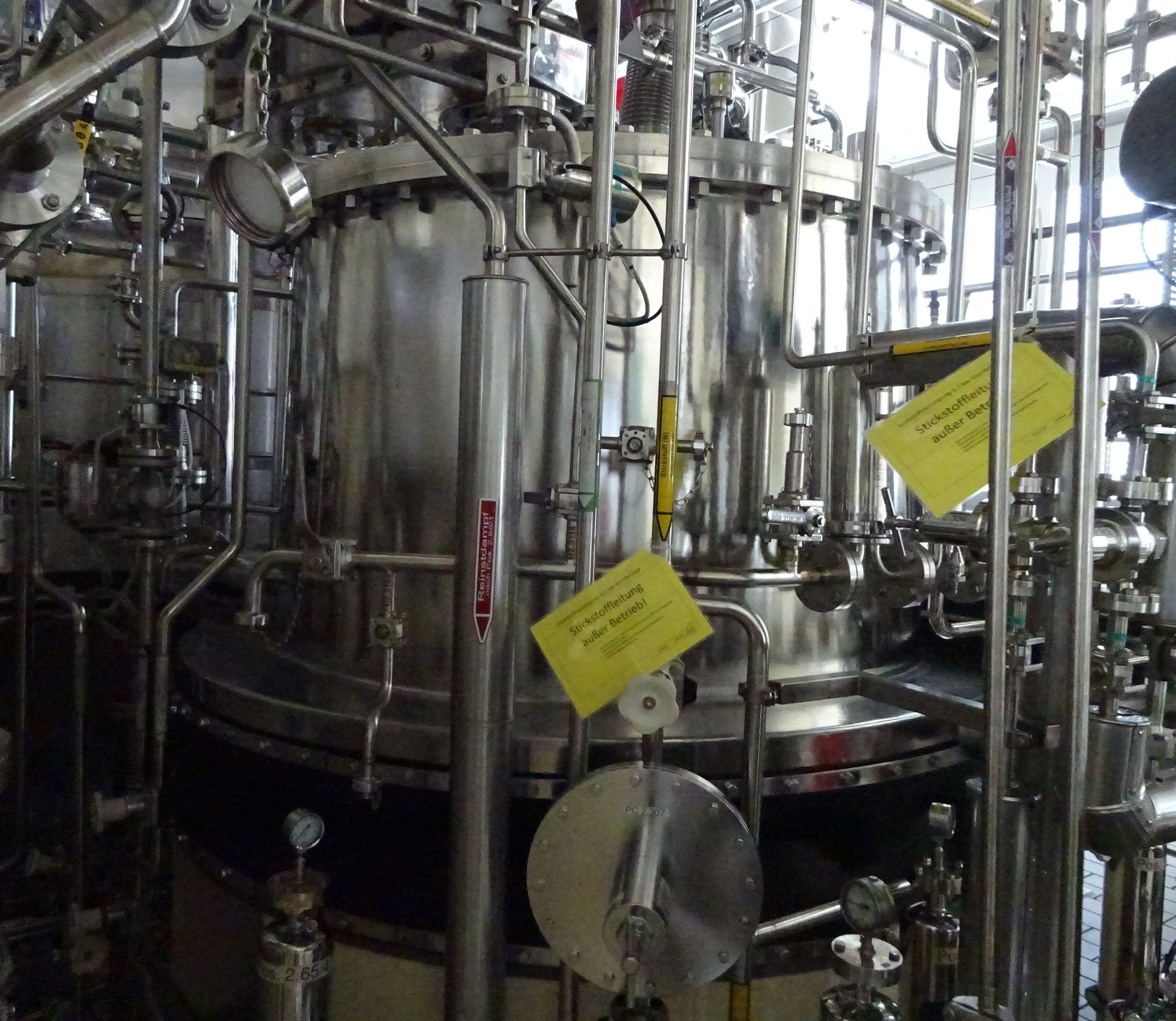  Stainless Steel 316 Manual Discharge-Top Centrifuge-Basket 1,250 mm (49.2 in) For Sale - IPP# 231133