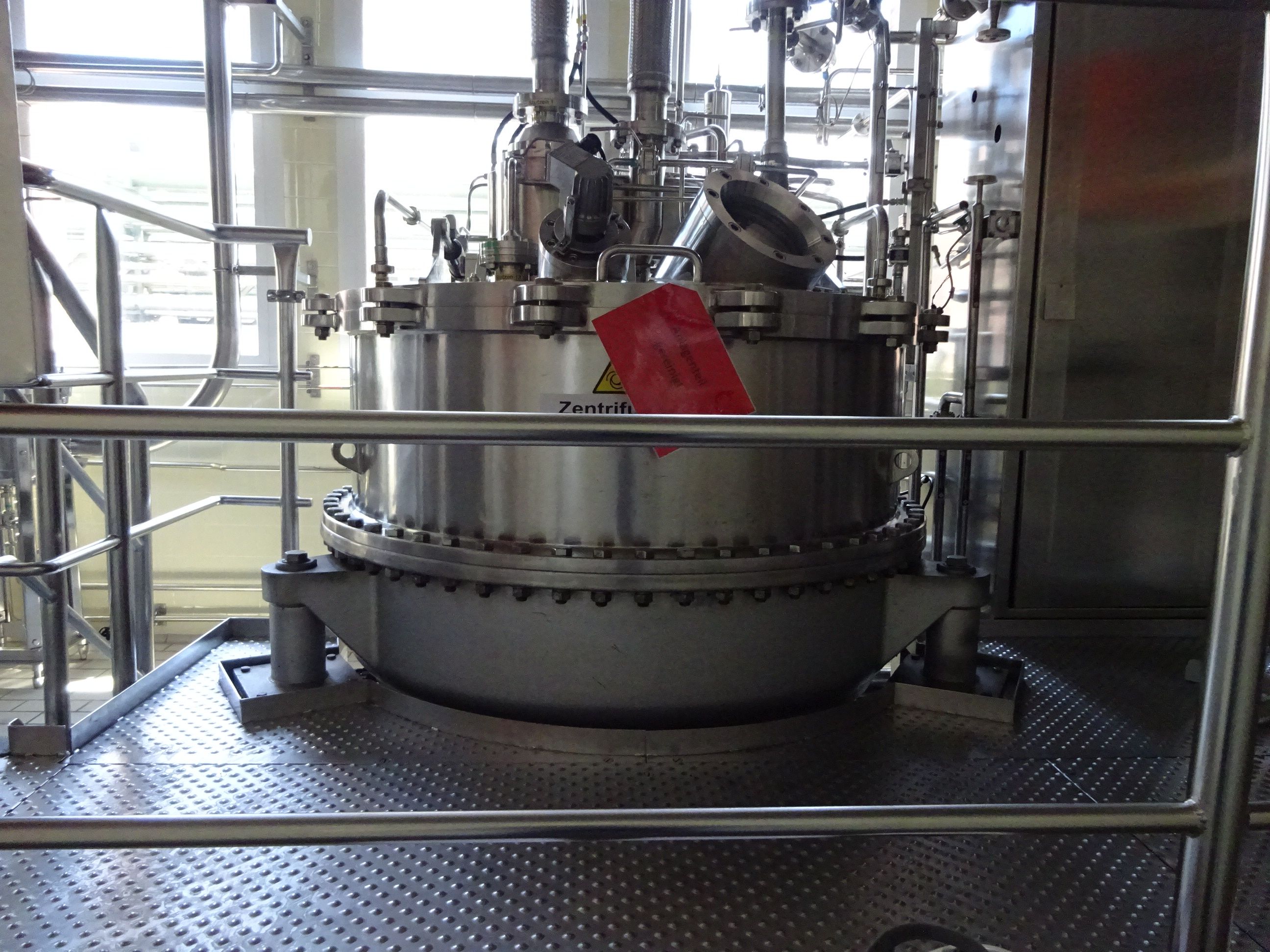  Stainless Steel 316 Manual Discharge-Top Centrifuge-Basket 1,250 mm (49.2 in) For Sale - IPP# 231133
