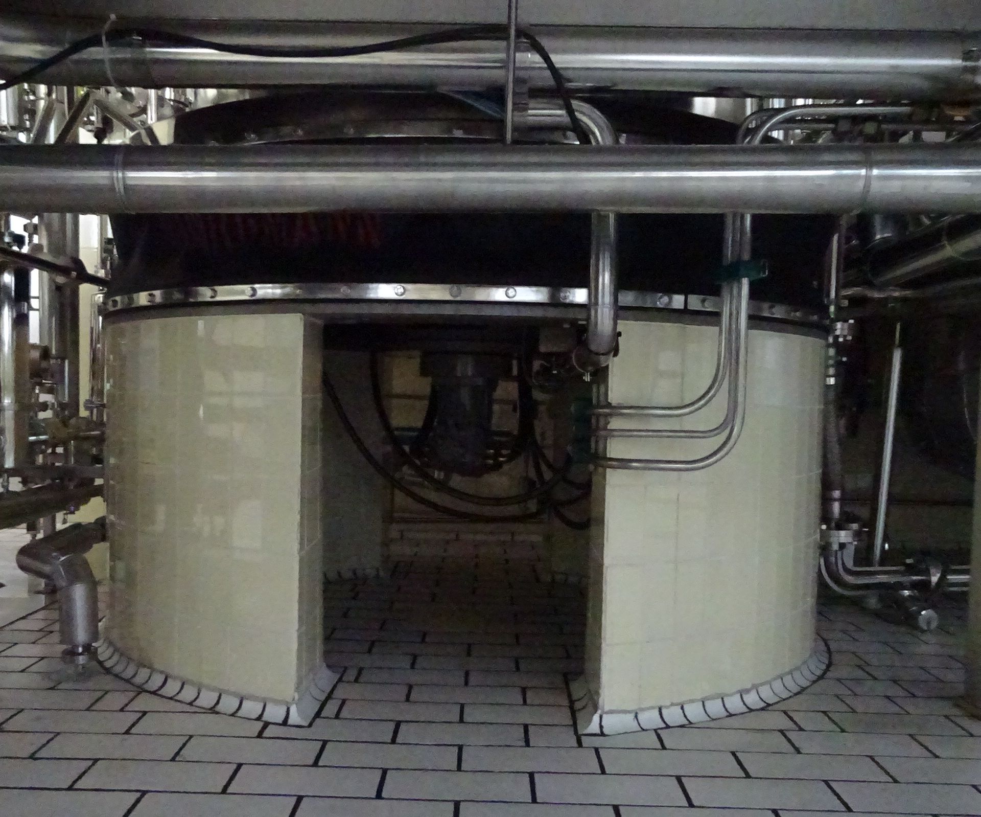  Stainless Steel 316 Manual Discharge-Top Centrifuge-Basket 1,250 mm (49.2 in) For Sale - IPP# 231133