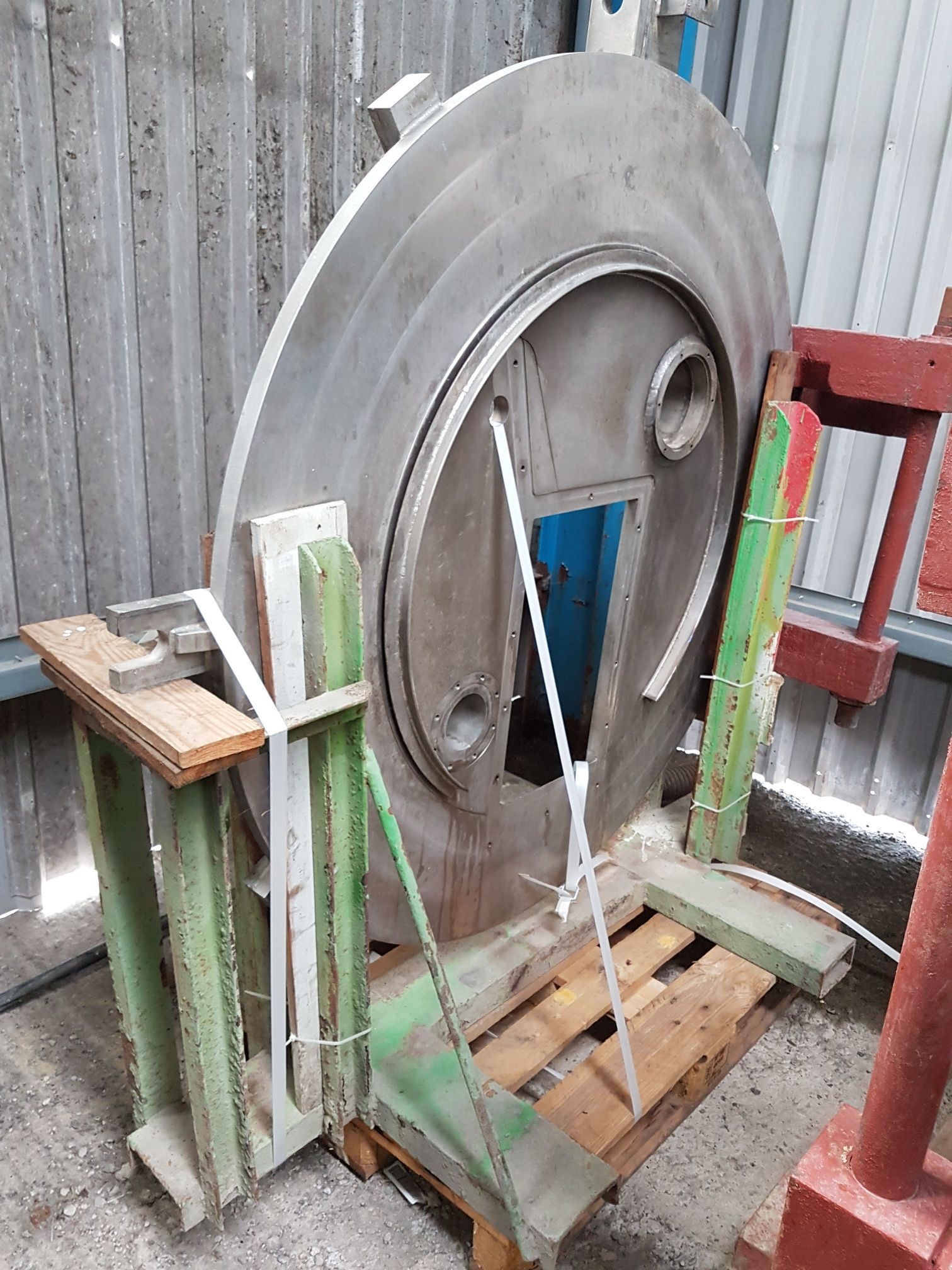   Centrifuge-Peeler 1,250 mm (49.2 in) Titanium For Sale - IPP# 232760