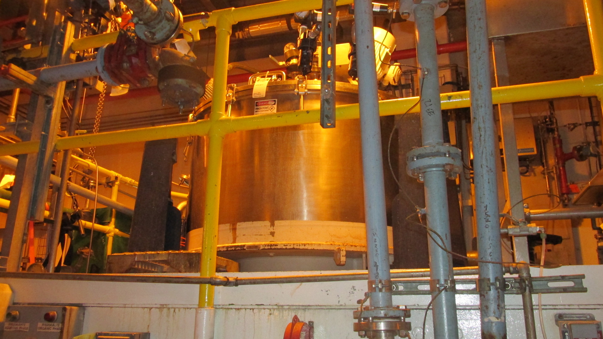  Stainless Steel 316 Auto Discharge-Bottom Centrifuge-Basket 1,245 mm (49 in) For Sale - IPP# 233182