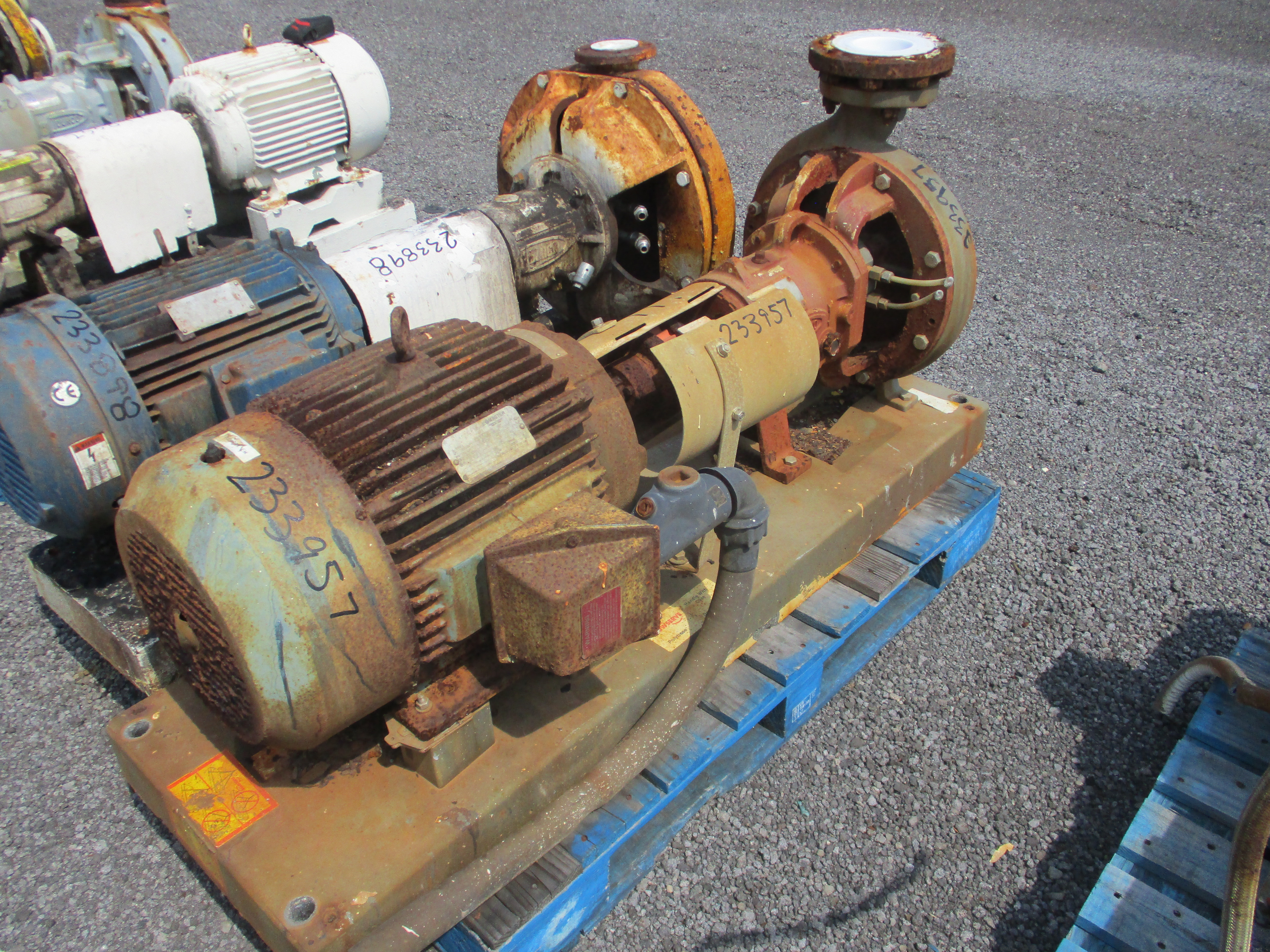 Titanium Centrifugal Pump - IPP# 233957