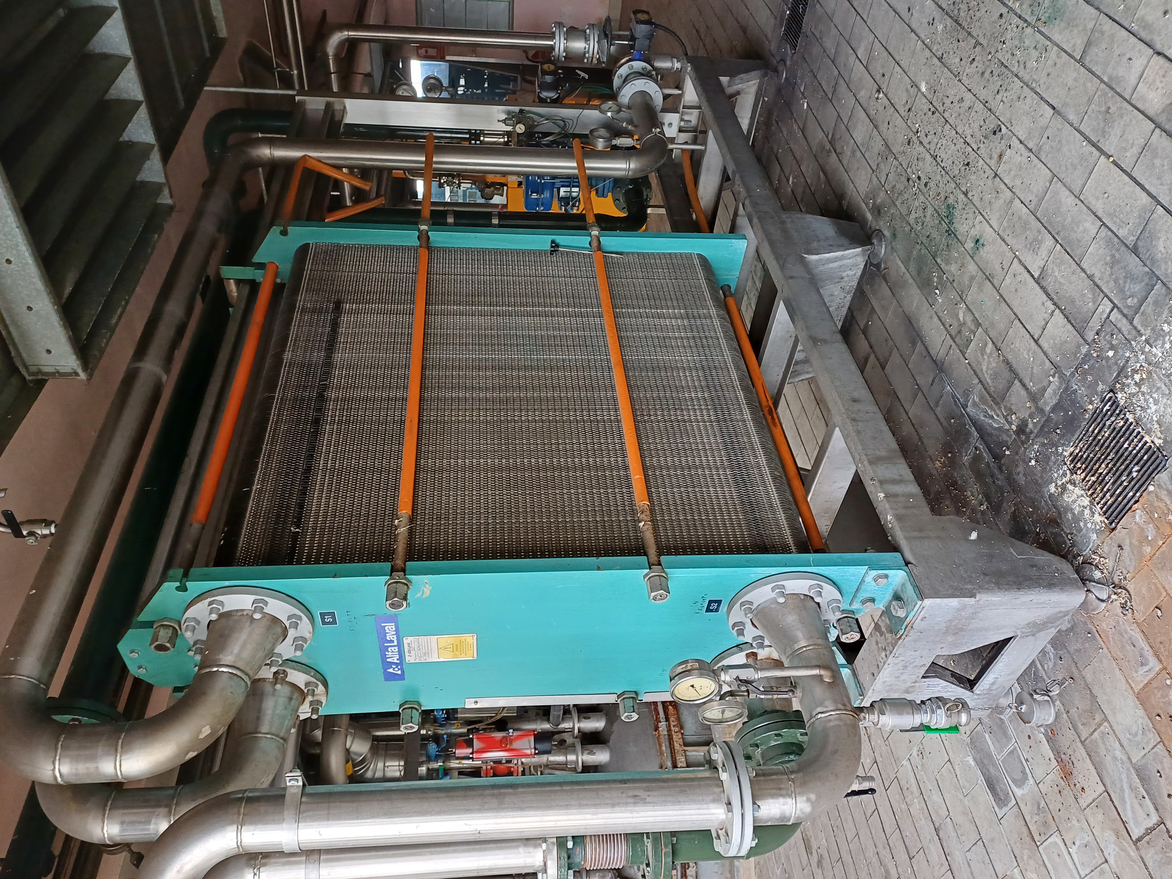  Plate and Frame Heat Exchanger 193.8 m² (2,100 ft²) Stainless Steel 316 For Sale - IPP# 245827