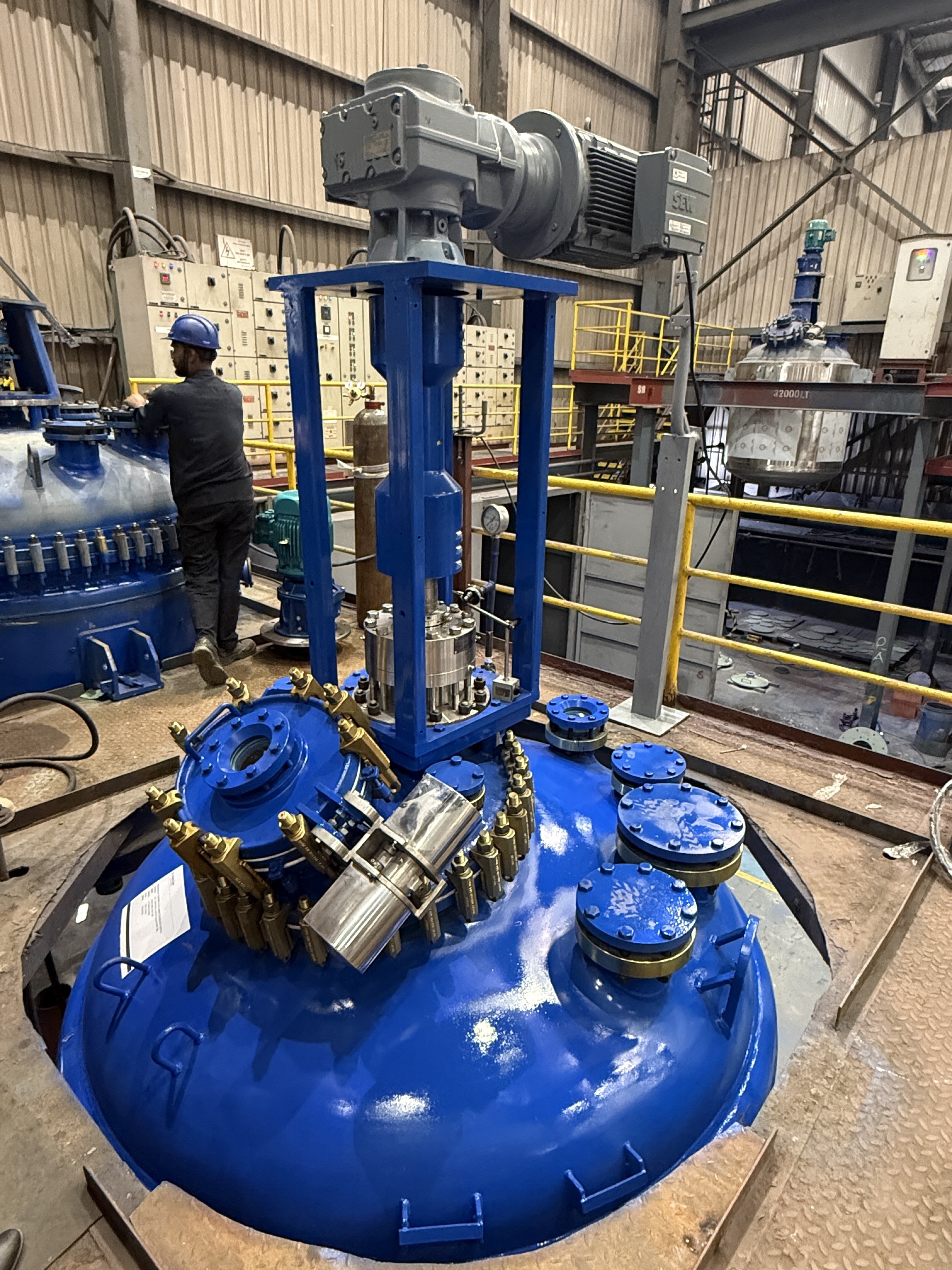 New Glasslined UGE UA-2000 Batch-Type Agitated Reactor - IPP# 246490