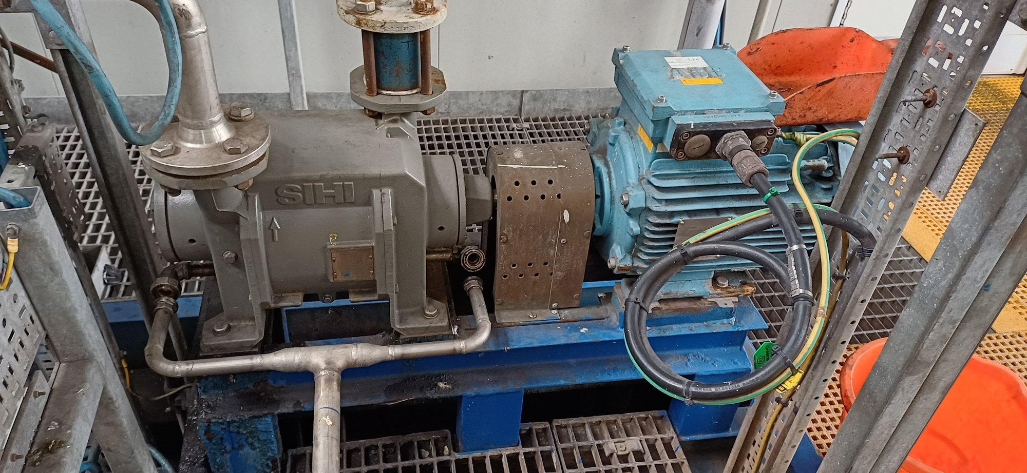 Stainless Steel 316L Sterling Fluid Systems LPHX 40516 AB AFJ OK Vacuum Pump - IPP# 248328