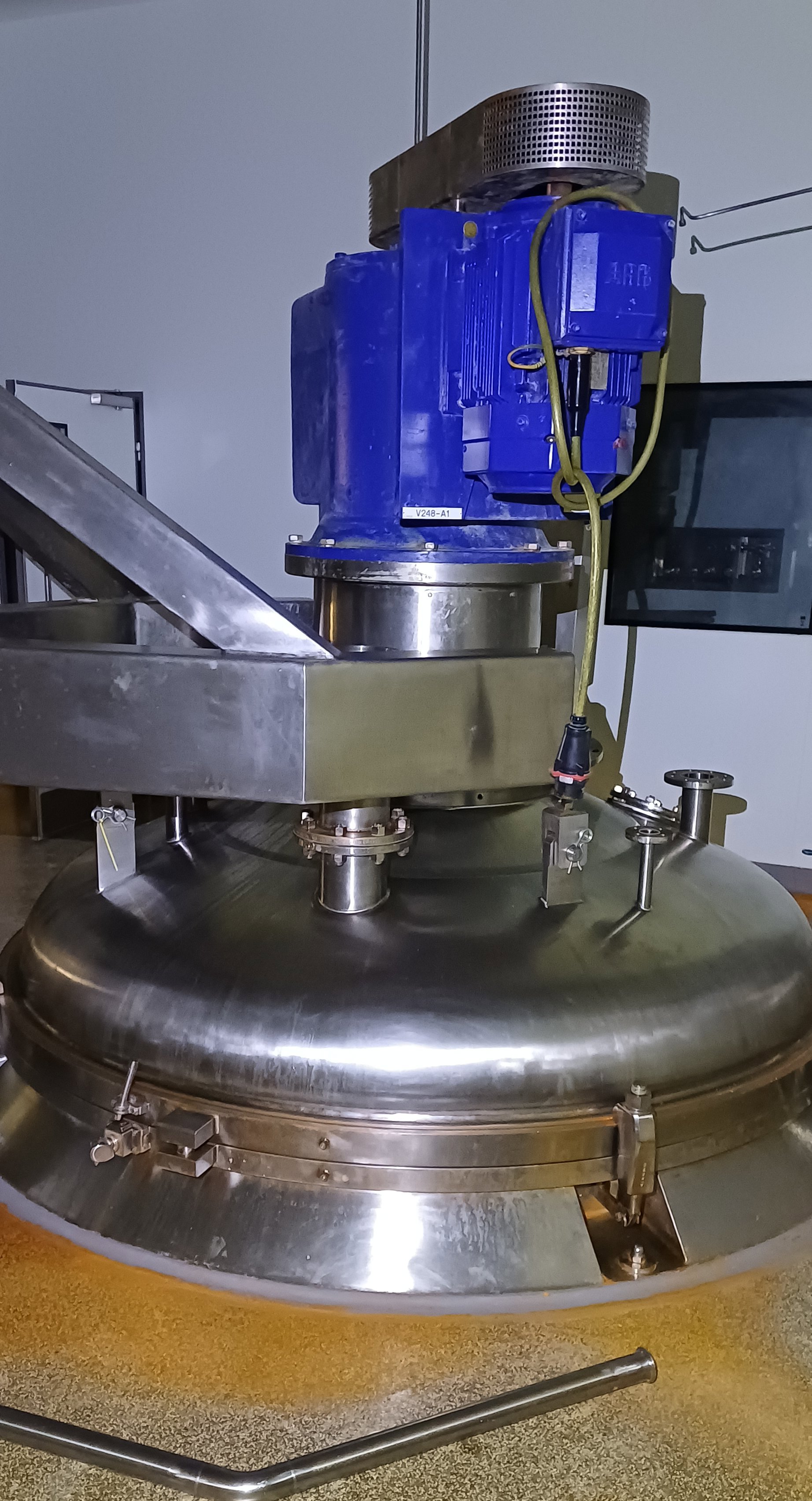 4,500 L Stainless Steel 316 Truncated Mixer-Nauta (CE Certified) – Alpine Hosokawa KM45 - IPP# 242801