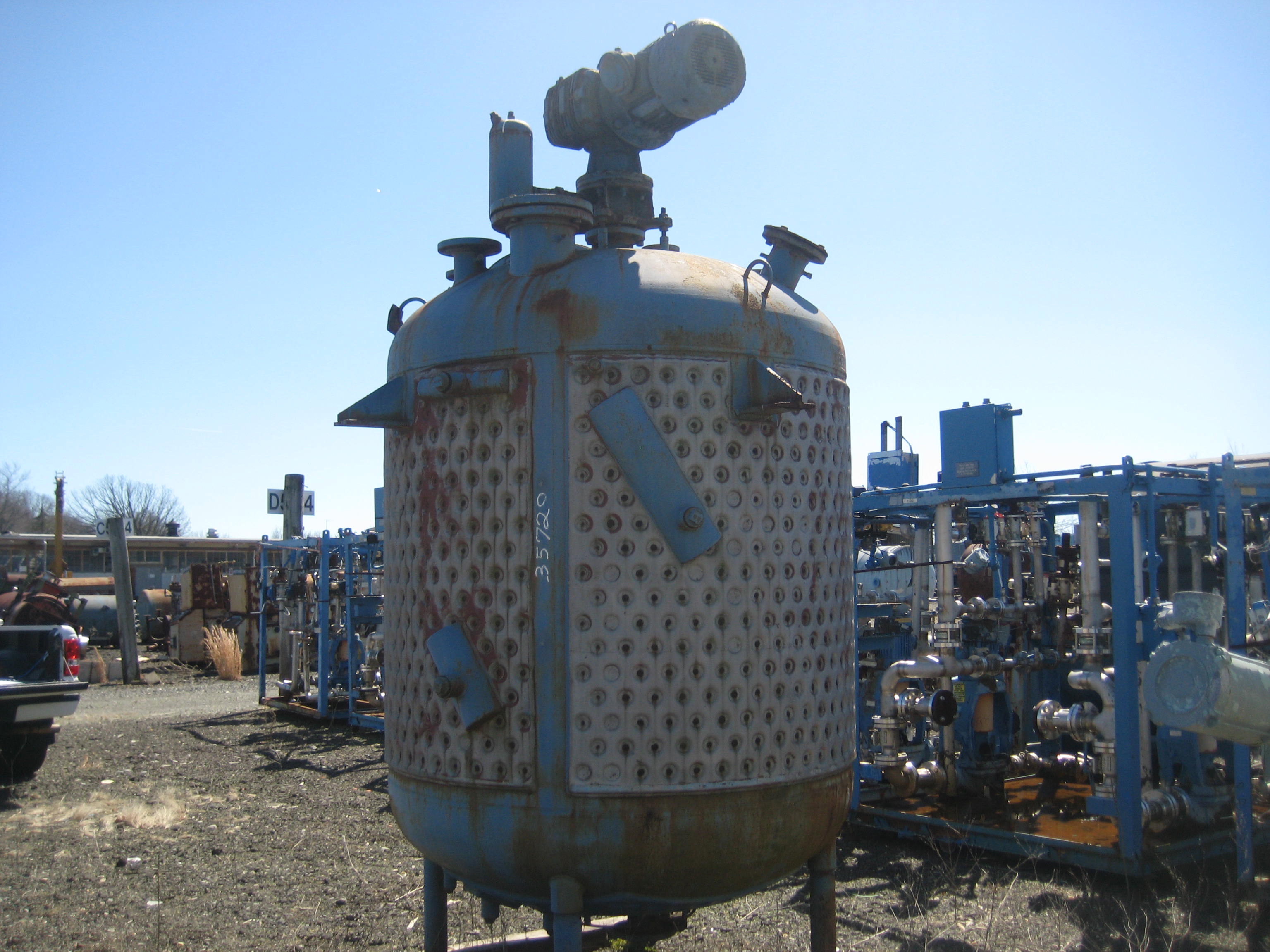  Batch-Type Agitated Reactor 3,800 L (1,000 gallons) Titanium For Sale - IPP# 35720