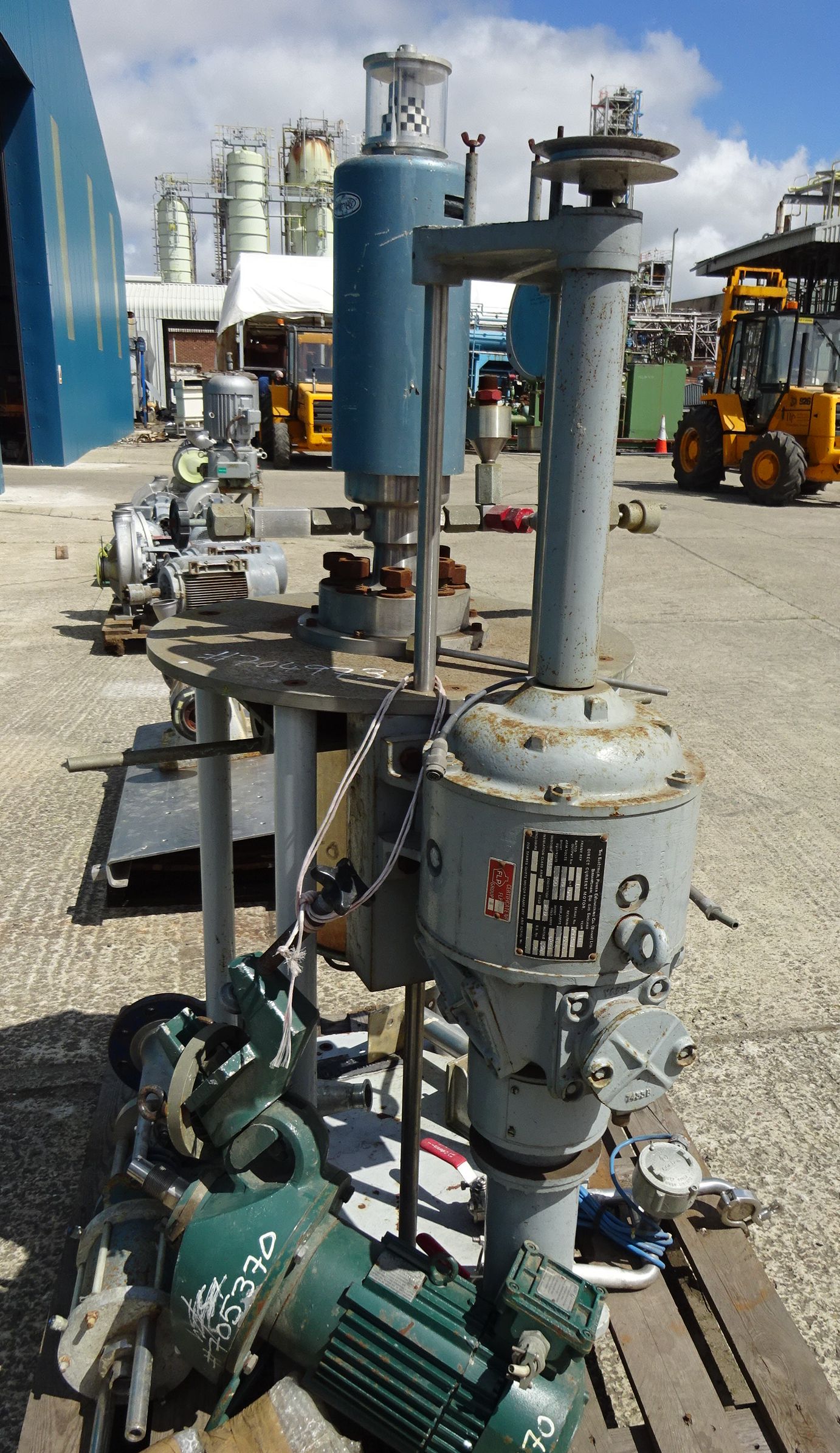  Batch-Type Agitated Reactor 2 L (0.53 gallons) Hastelloy - C276 For Sale - IPP# 704973