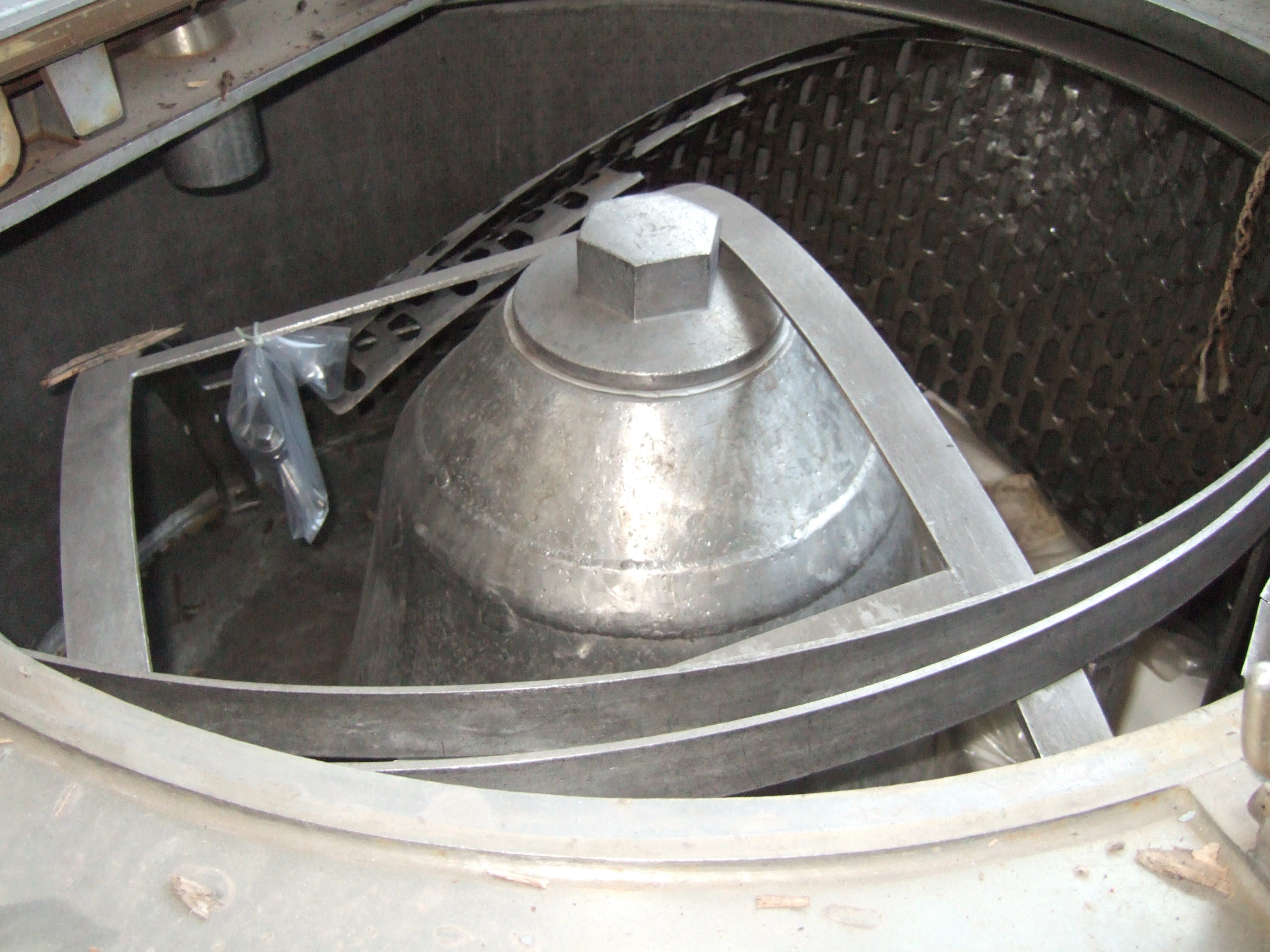  Stainless Steel Austenitic Manual Discharge-Top Centrifuge-Basket 1,200 mm (47.2 in) For Sale - IPP# 705477