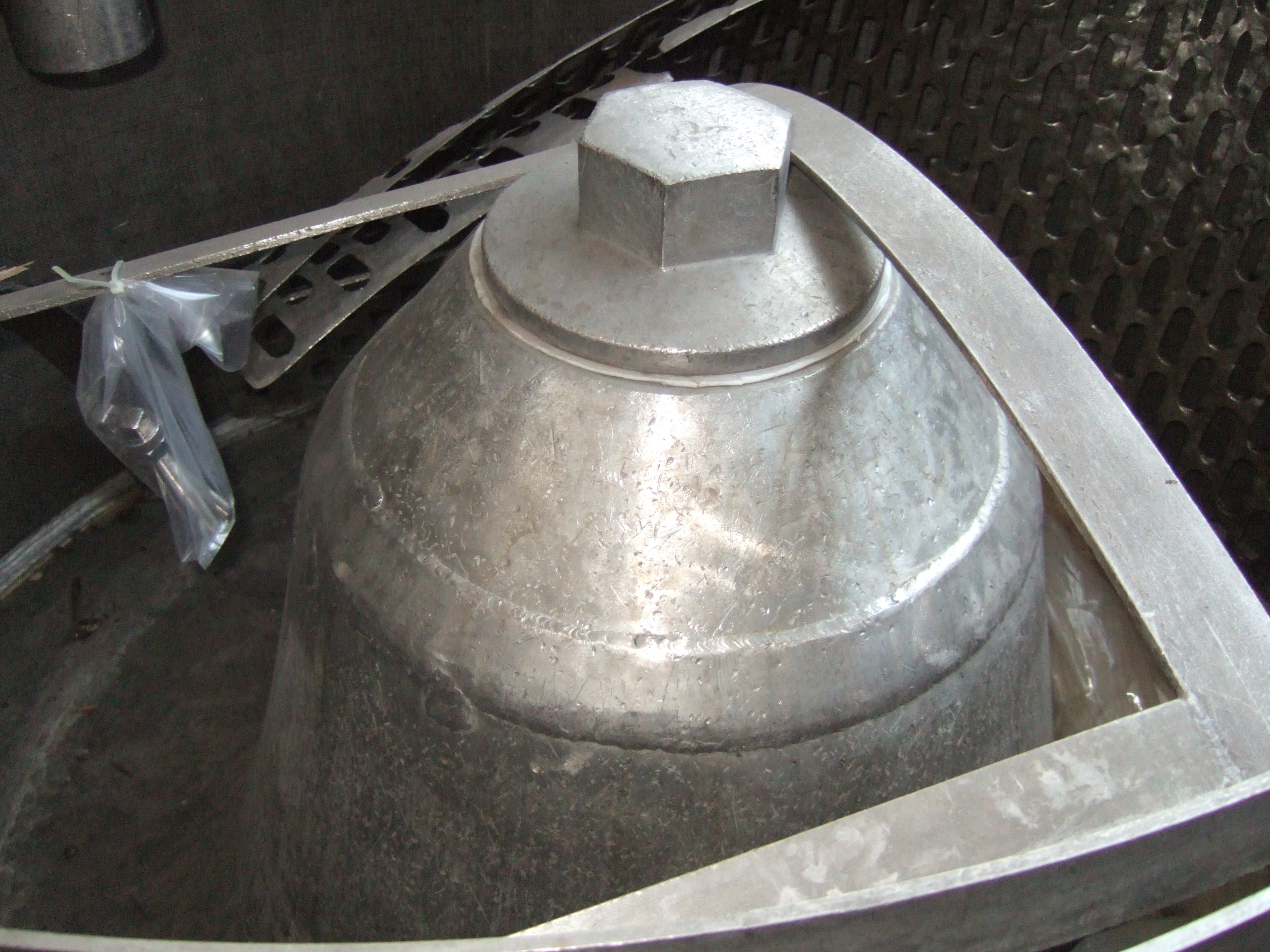  Stainless Steel Austenitic Manual Discharge-Top Centrifuge-Basket 1,200 mm (47.2 in) For Sale - IPP# 705477