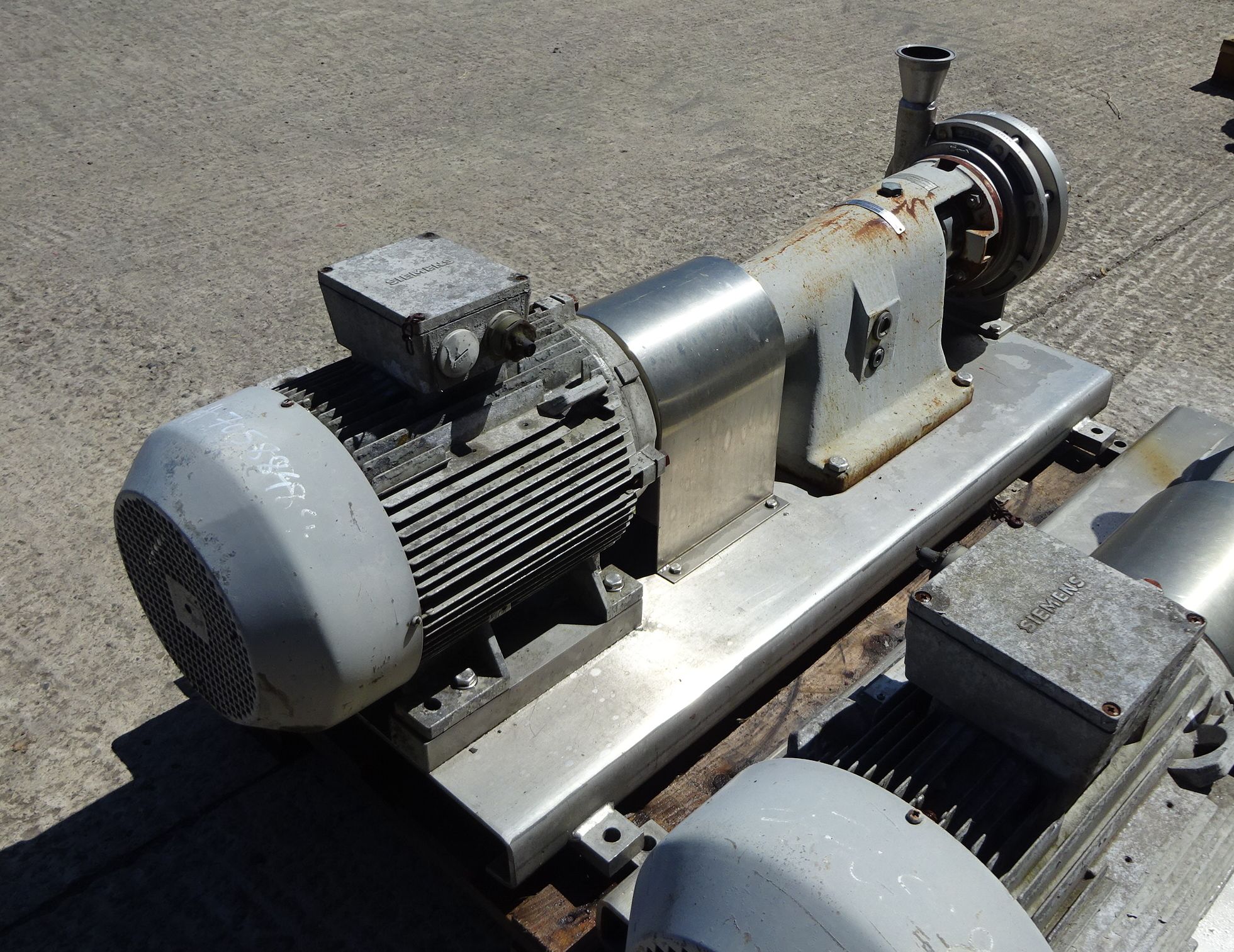  Stainless Steel 316 Centrifugal Pump 35.7 m3/h (157 GPM) For Sale - IPP# 705884