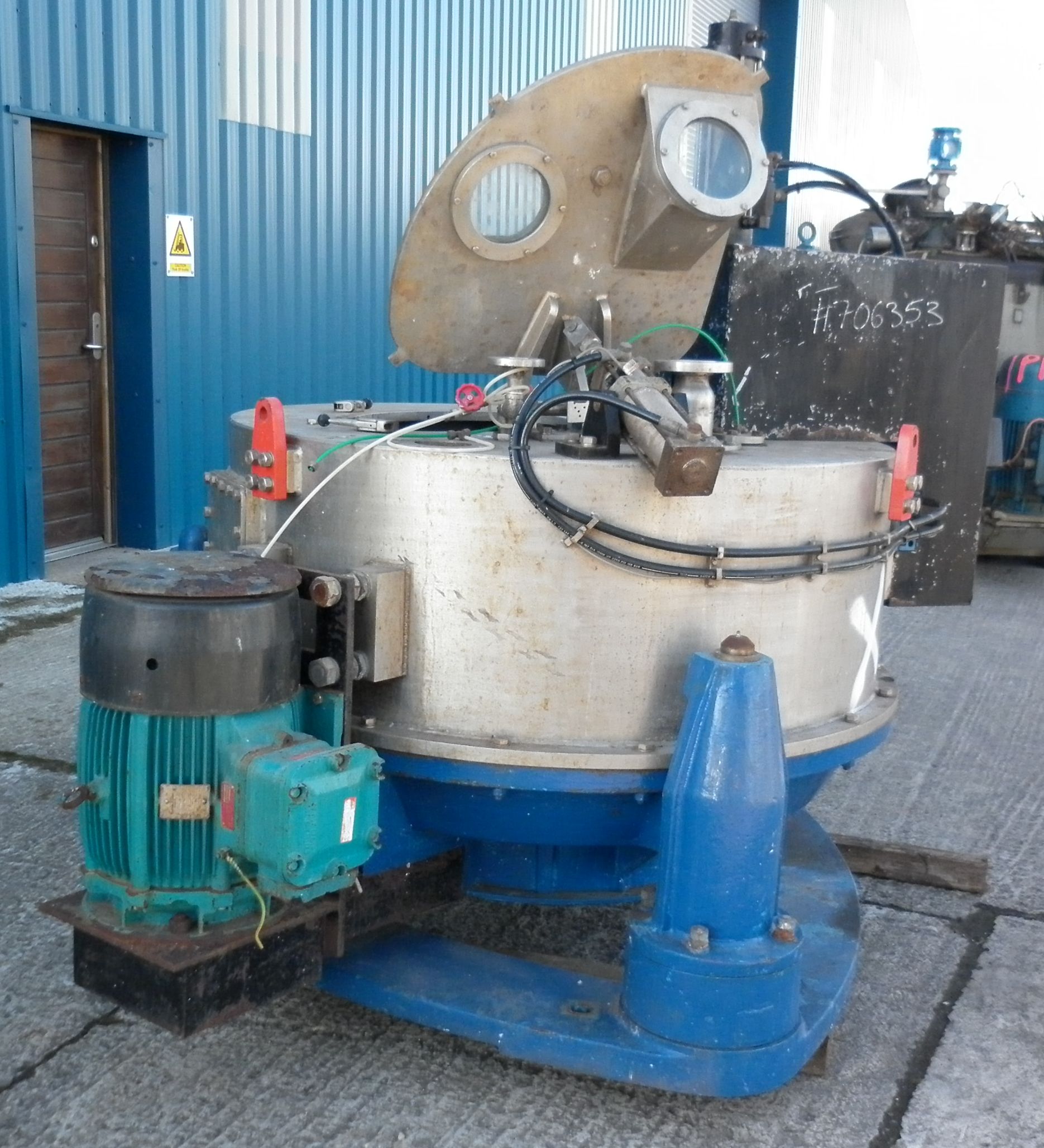  Auto Discharge-Bottom Centrifuge-Basket 1,200 mm (47.2 in) Stainless Steel 316 For Sale - IPP# 706353